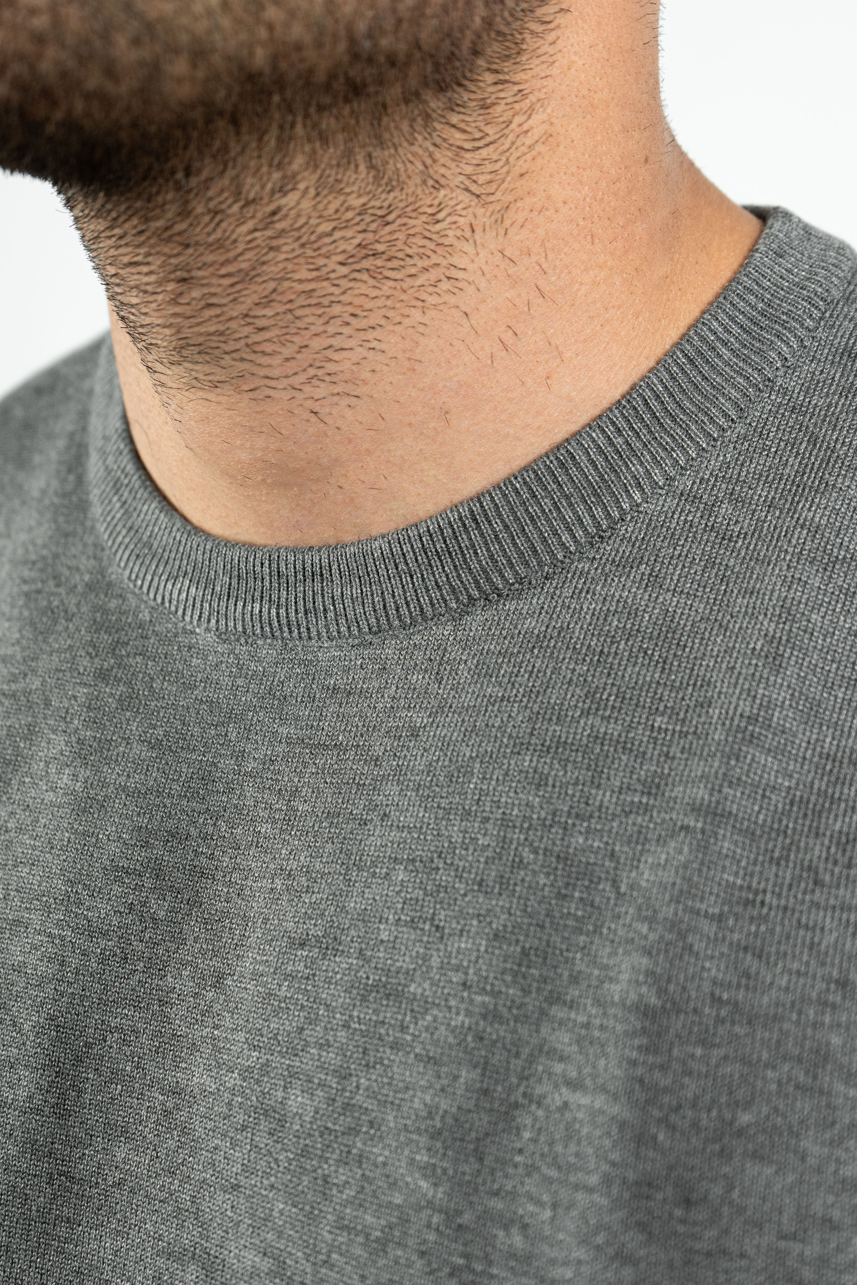 THE LUCA - KNITTED SLIM FIT T-SHIRT - Image 23