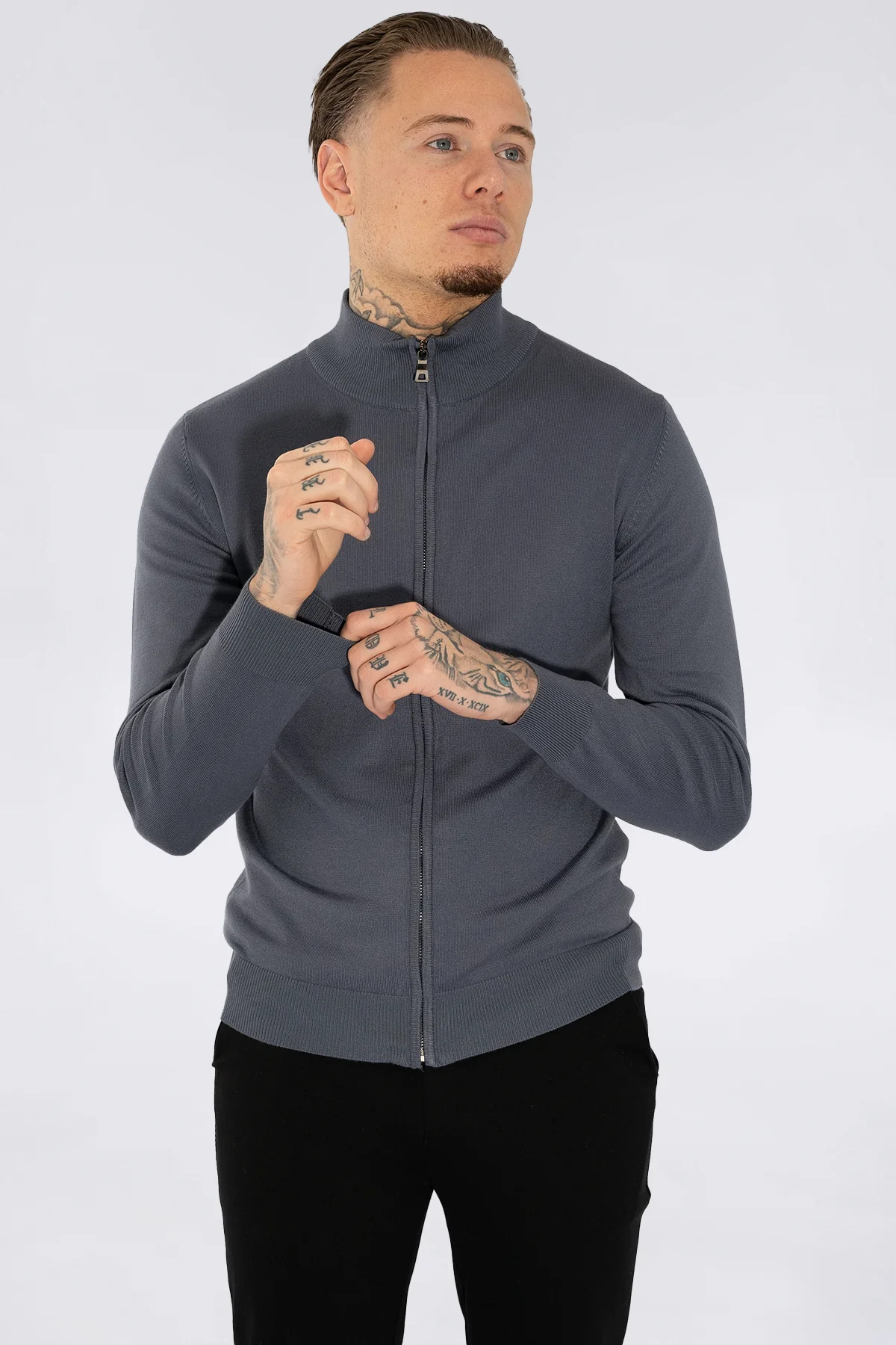 THE BELFORT FULL ZIP SWEATER - Image 2
