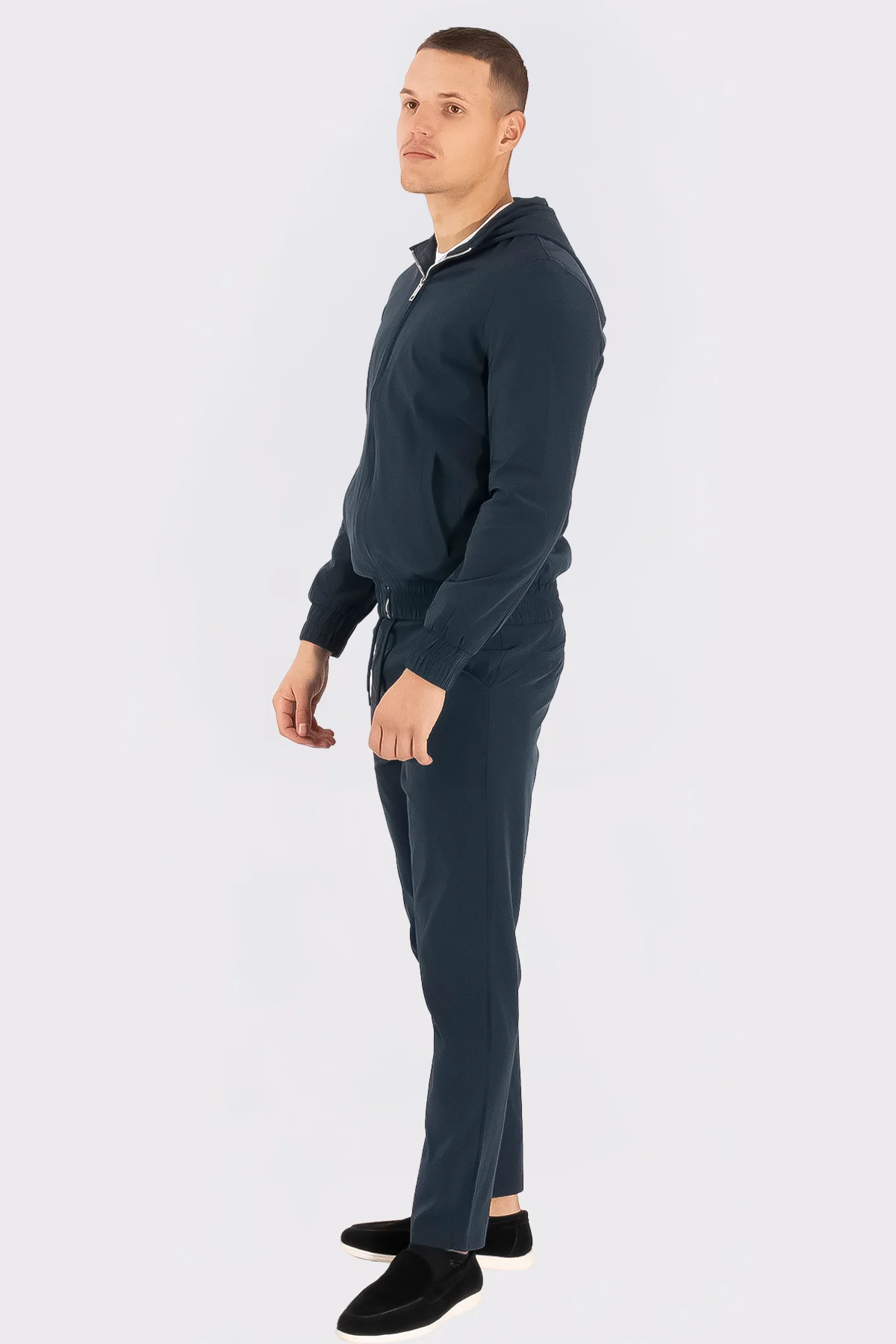 DUTCHVIBES HIGH-END TECH SUIT - Image 2