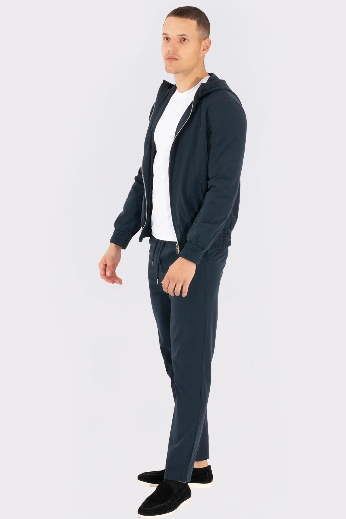 DUTCHVIBES HIGH-END TECH SUIT - Image 4