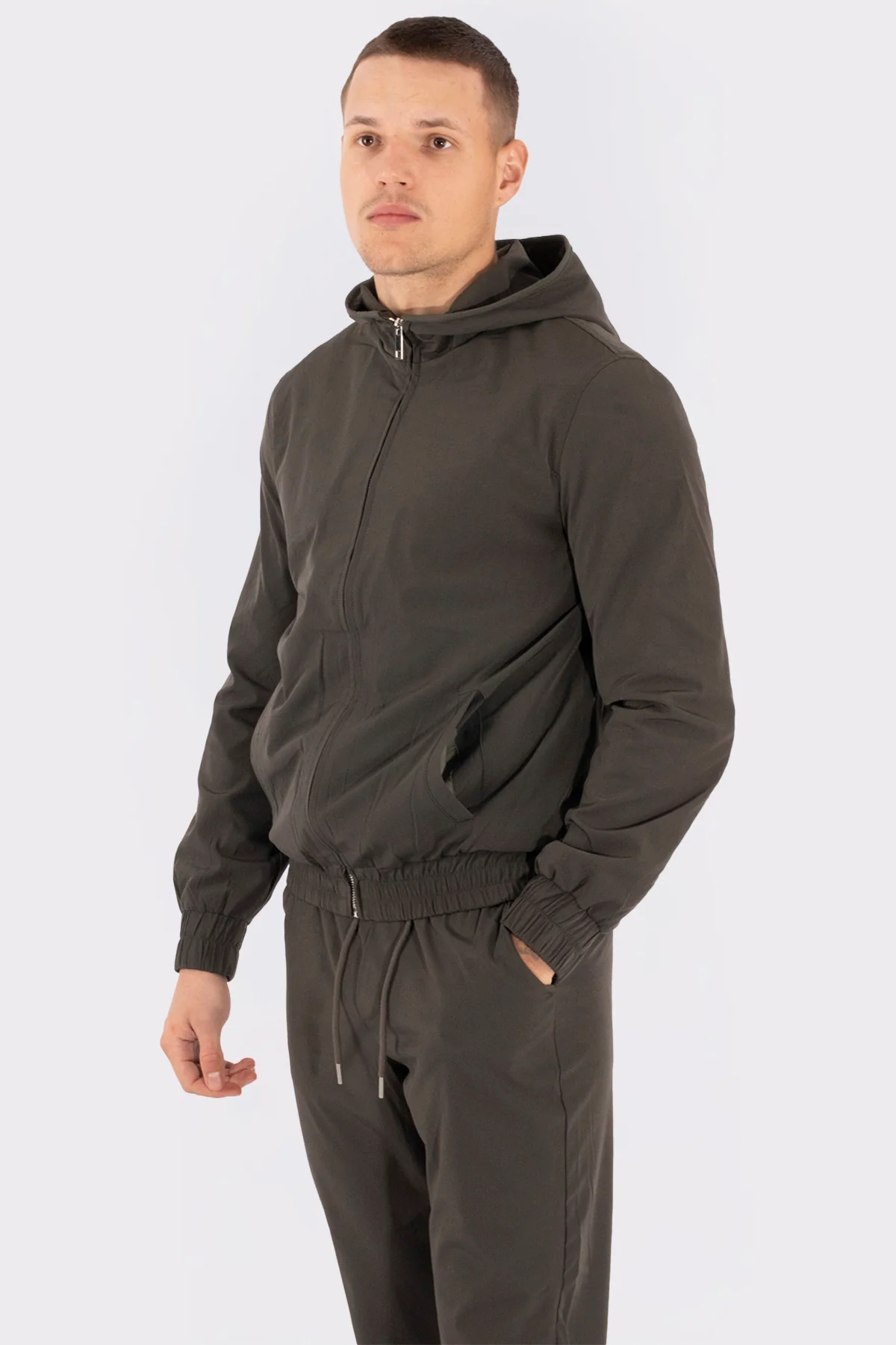 DUTCHVIBES HIGH-END TECH SUIT - Image 9