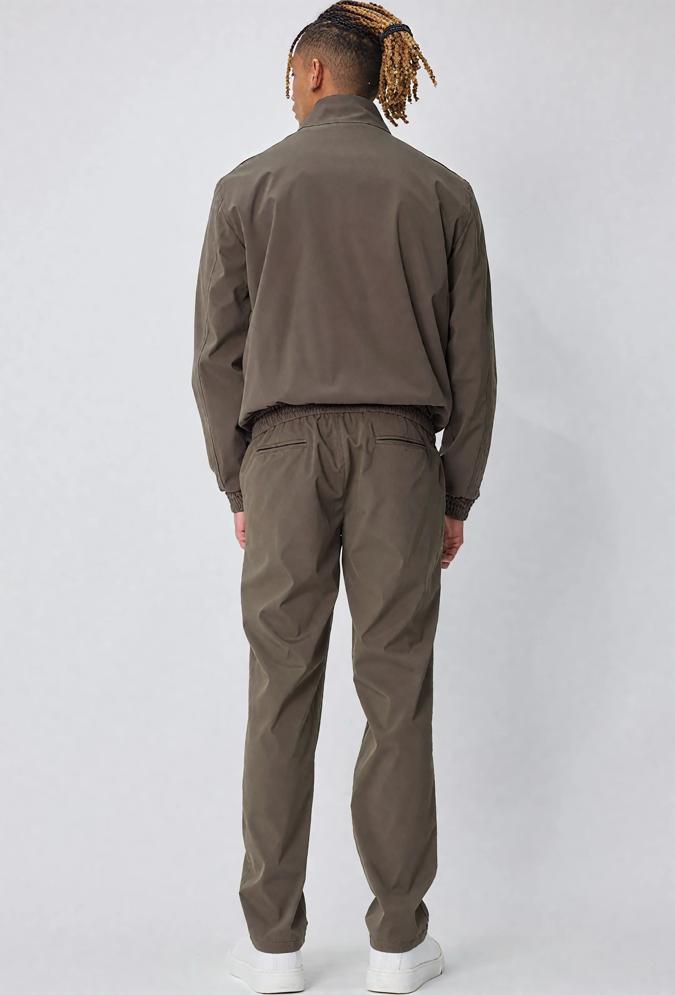 DUTCHVIBES HIGH-END TECH SUIT - Image 12
