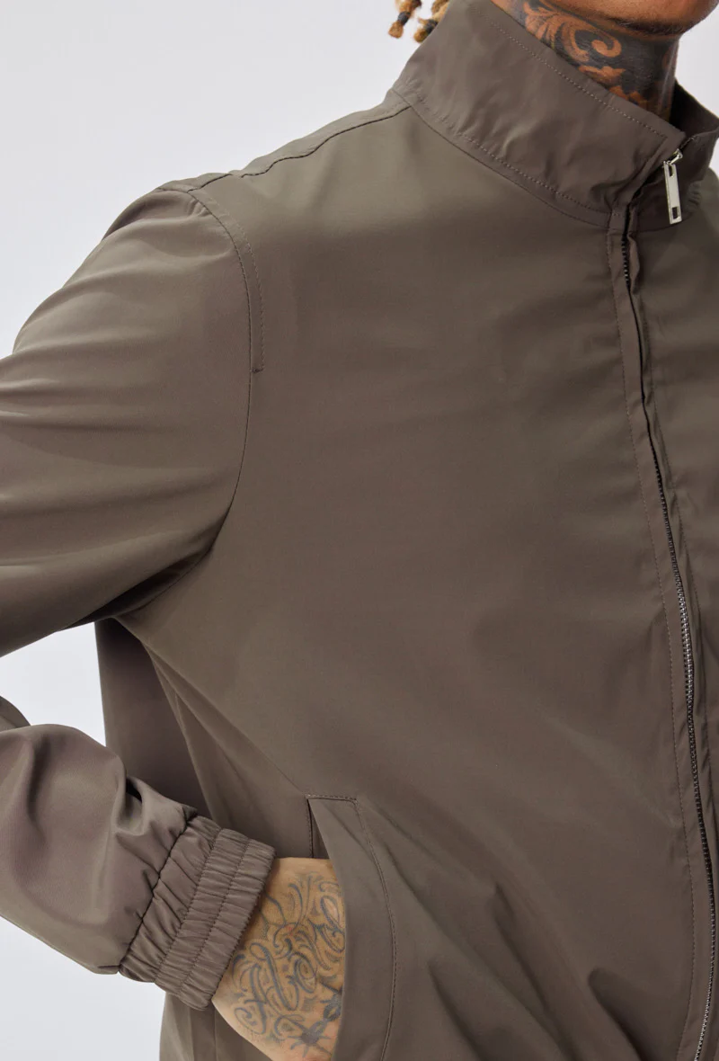 DUTCHVIBES HIGH-END TECH SUIT - Image 13