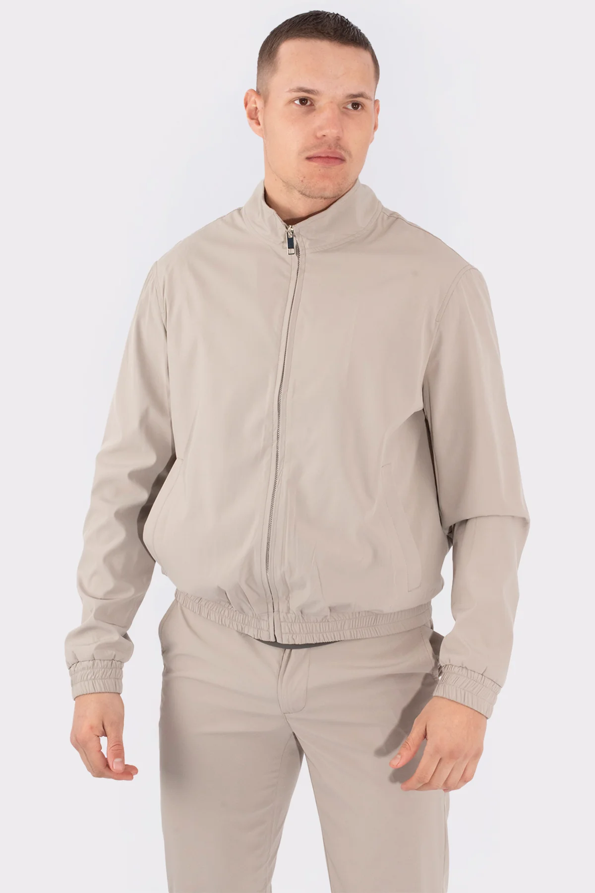 DUTCHVIBES HIGH-END TECH SUIT - Image 24