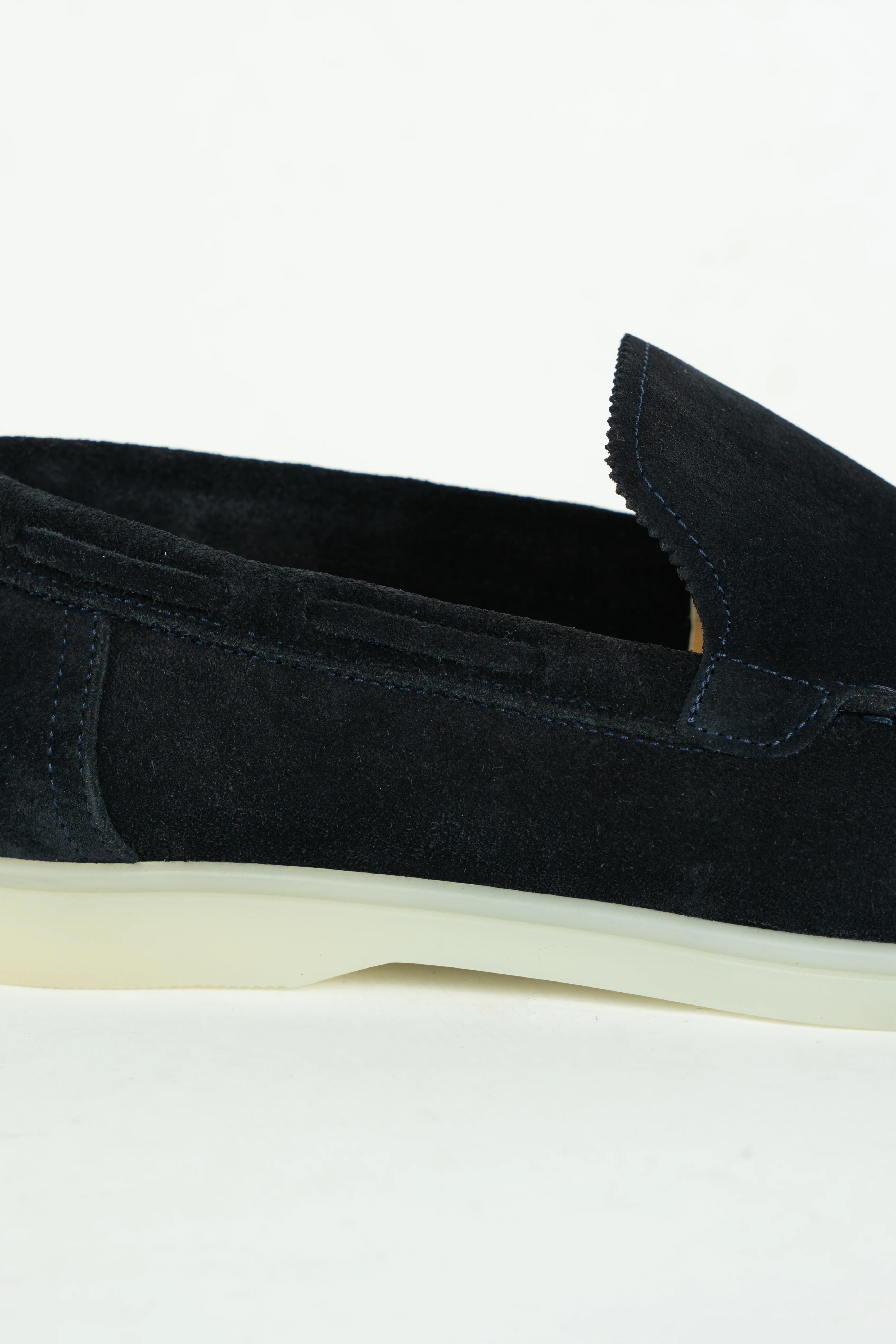 THE MENDOZA SUEDE LOAFER - Image 27