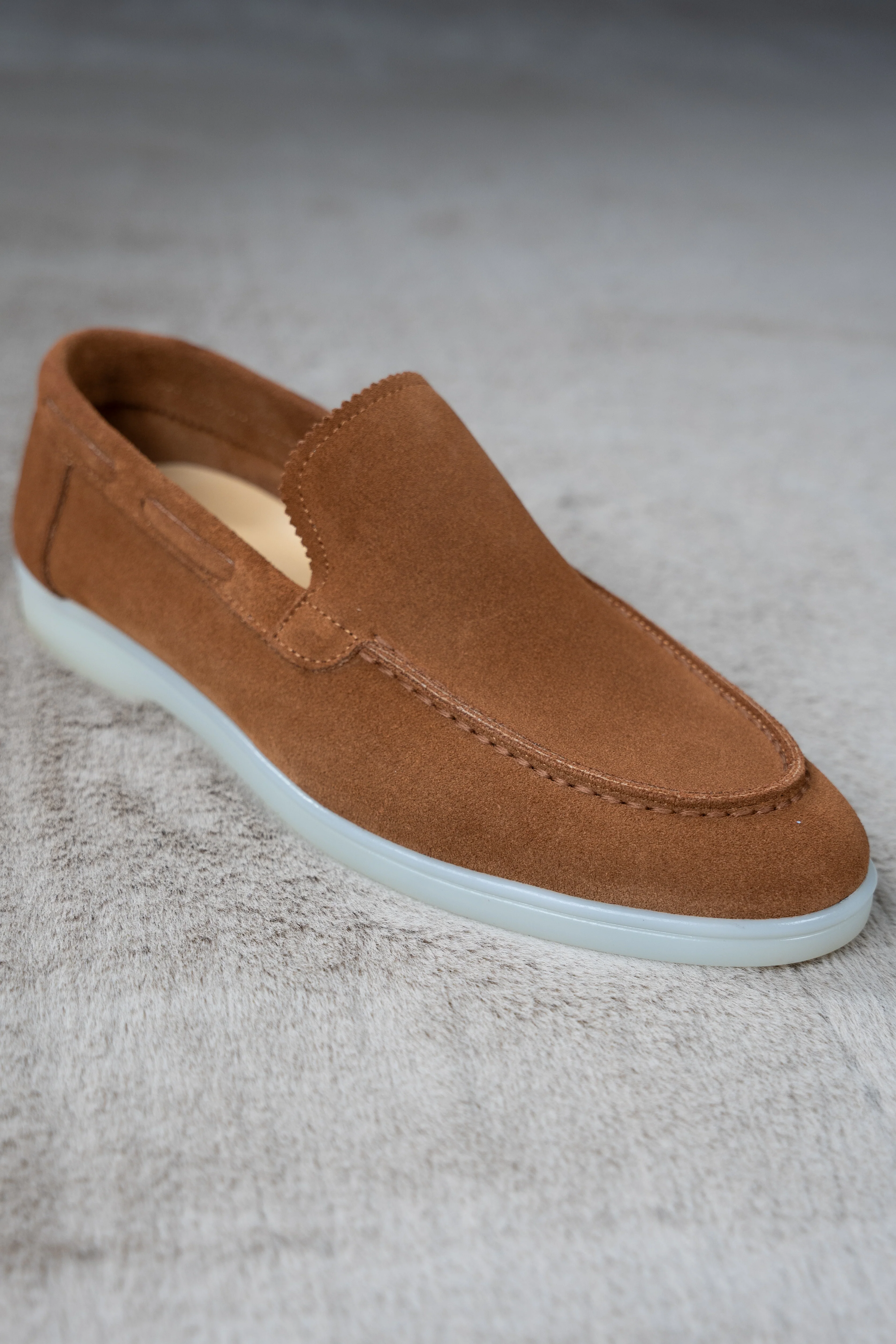 THE MENDOZA SUEDE LOAFER - Image 28