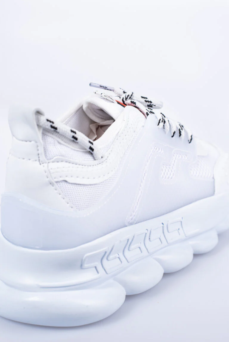THE FULLY WHITE SNEAKERS - Image 3