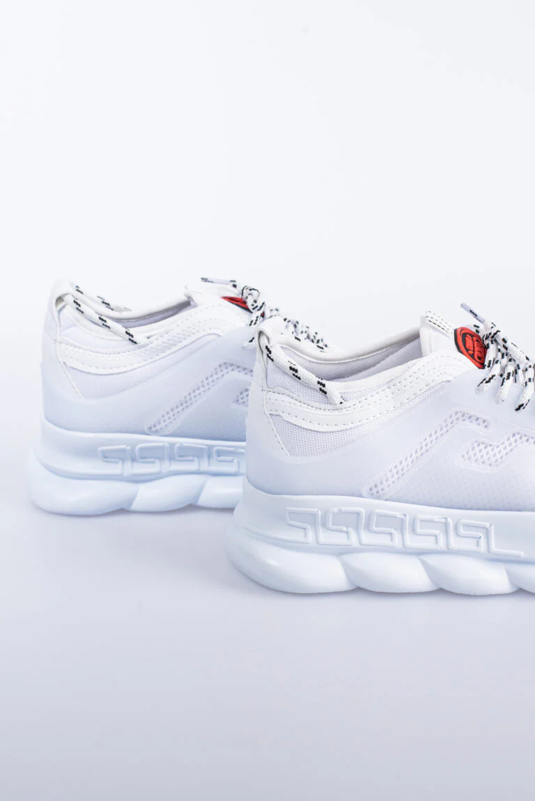 THE FULLY WHITE SNEAKERS - Image 4