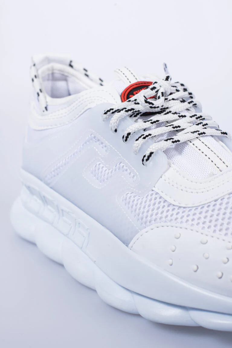 THE FULLY WHITE SNEAKERS - Image 7