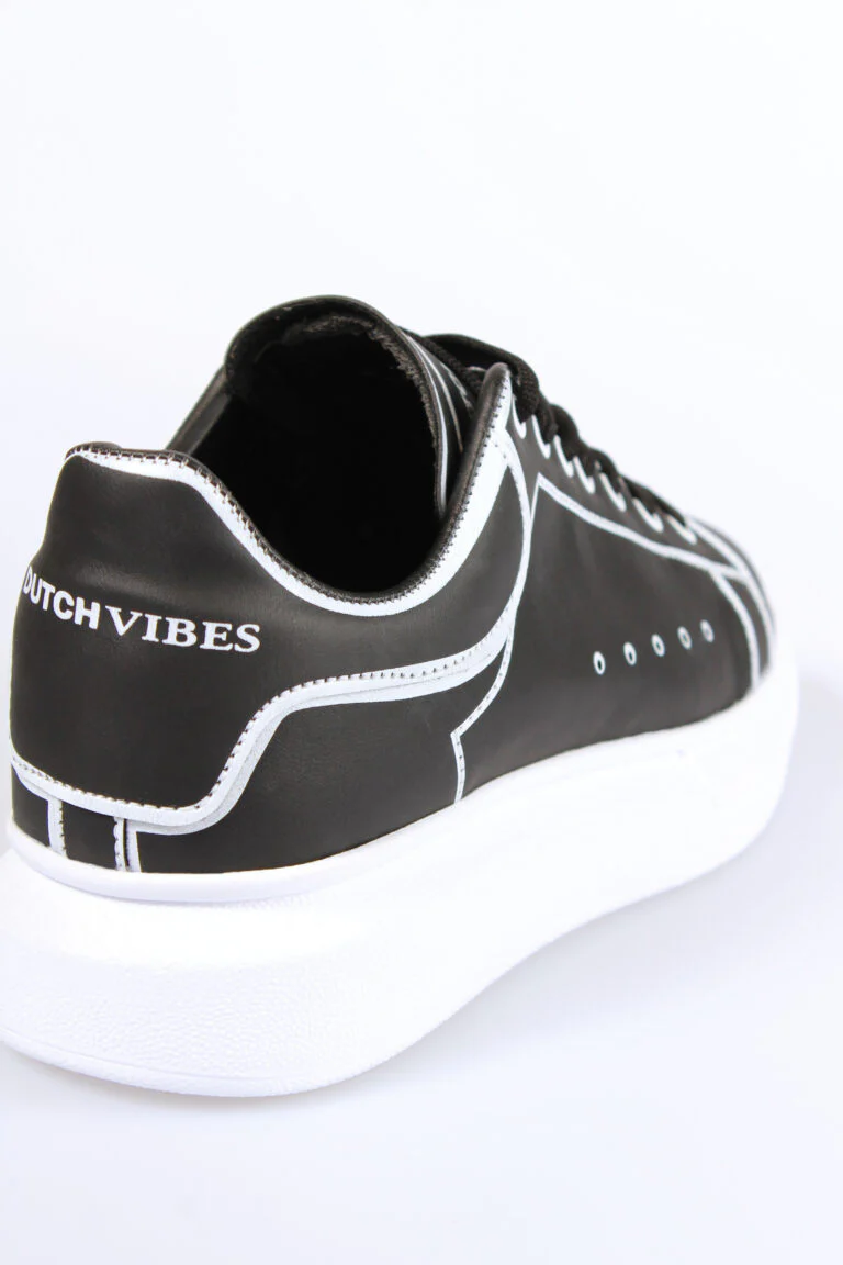 THE STRIPED SNEAKERS - Image 7