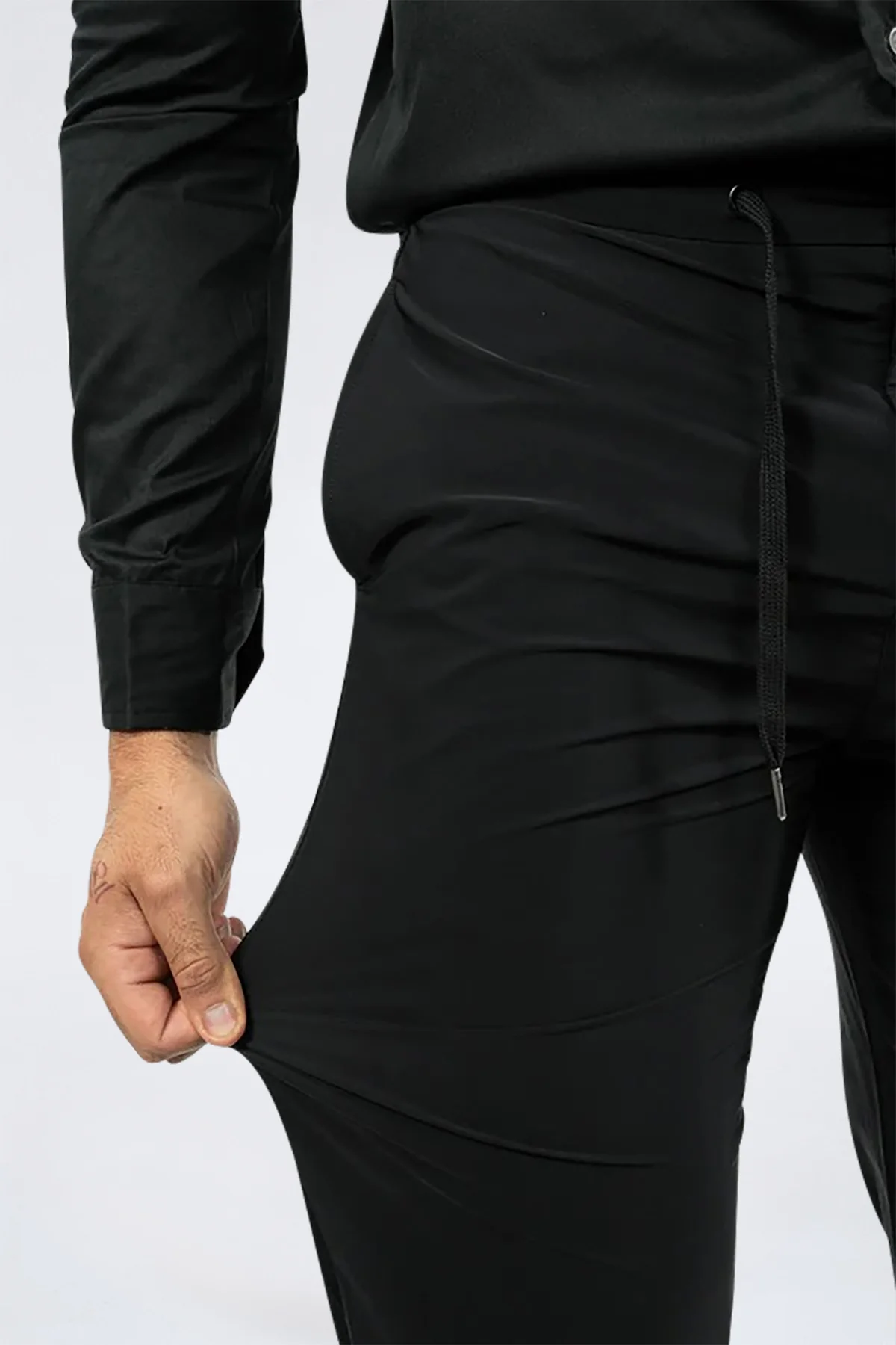 THE LYON TECH TROUSERS - Image 4