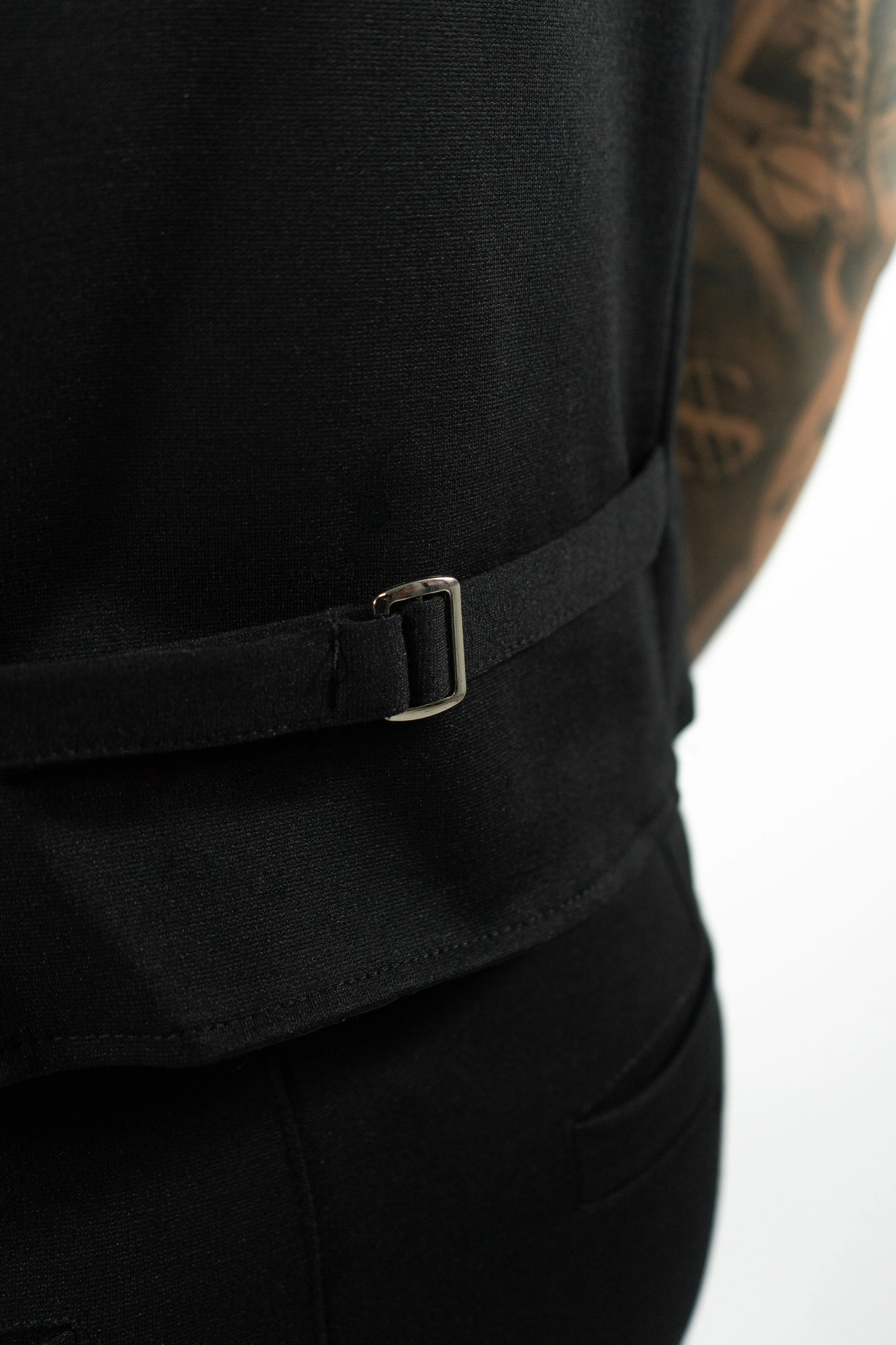 THE SALERNO 3 DELIG SUIT - Image 38