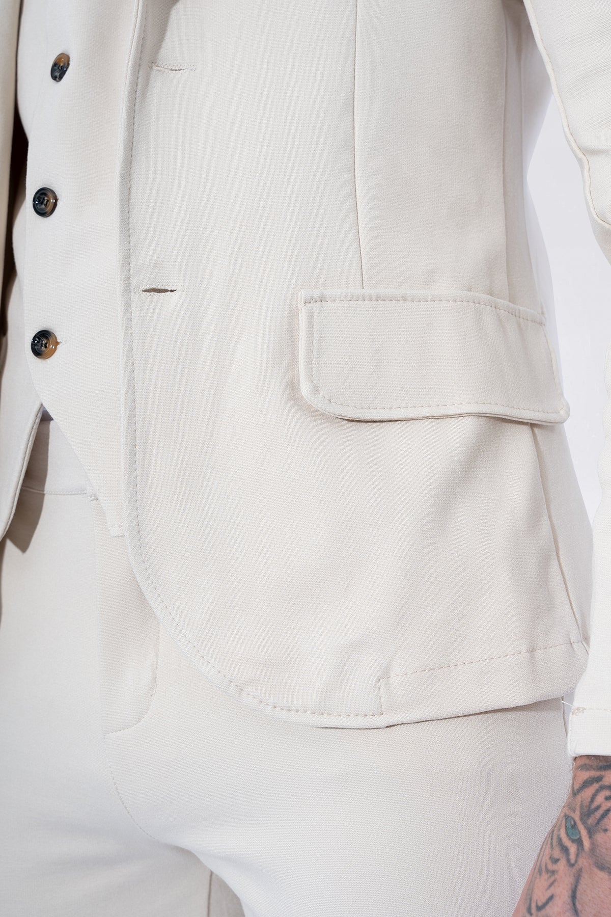 THE SALERNO 3 DELIG SUIT - Image 8