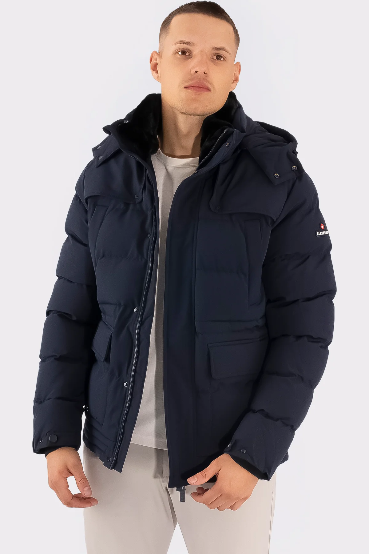 THE ALESUND SHORT PARKA - Image 10