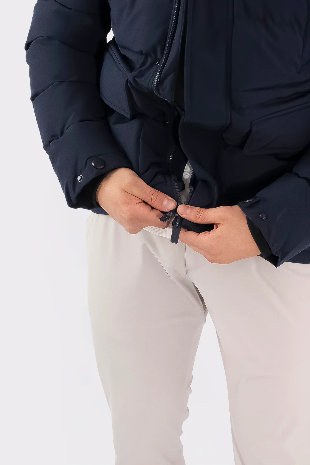 THE ALESUND SHORT PARKA - Image 18