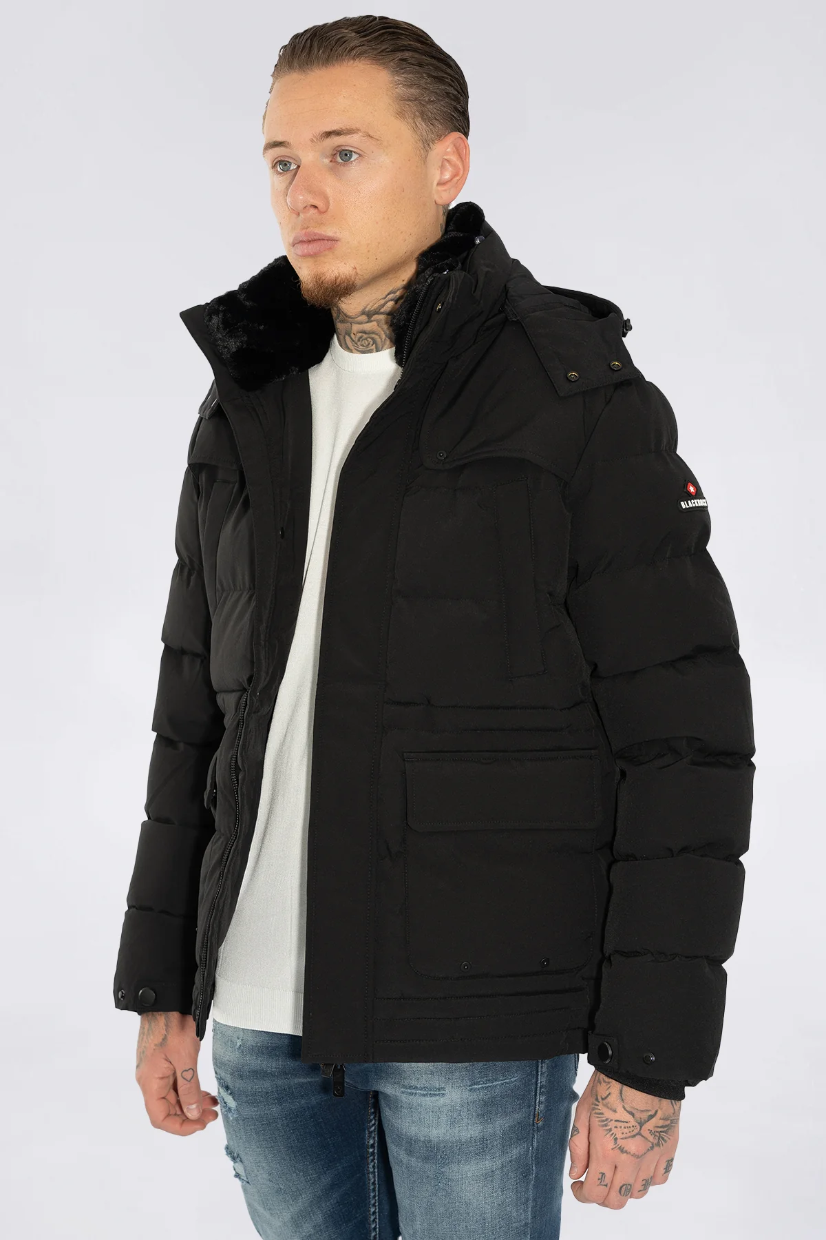 THE ALESUND SHORT PARKA - Image 25