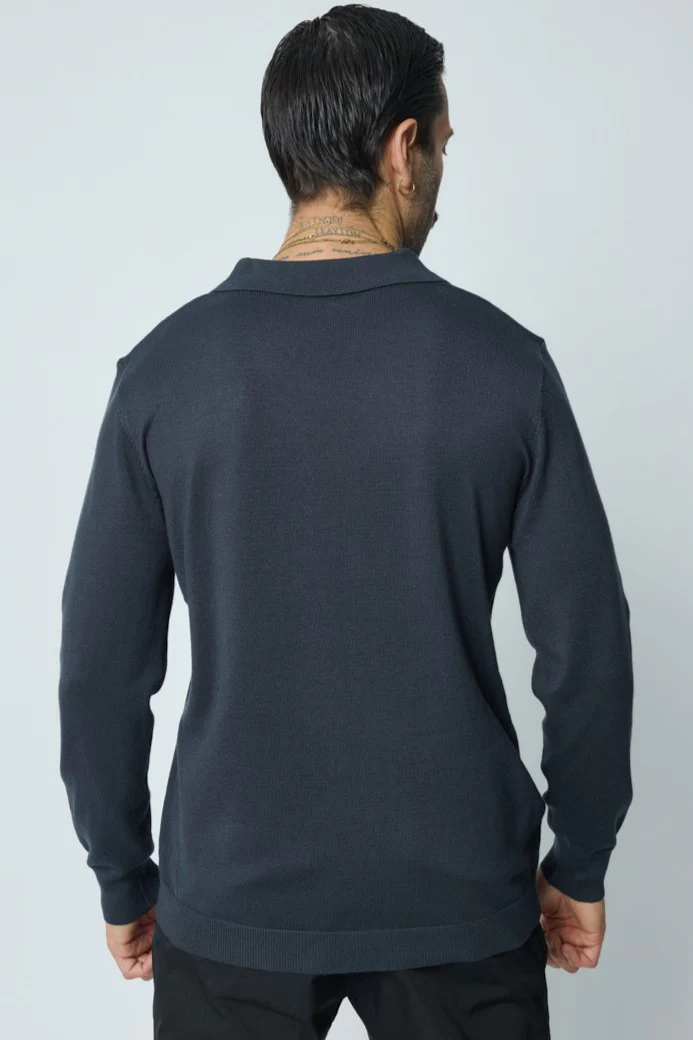 THE AUSTIN V NECK SWEATER - Image 14