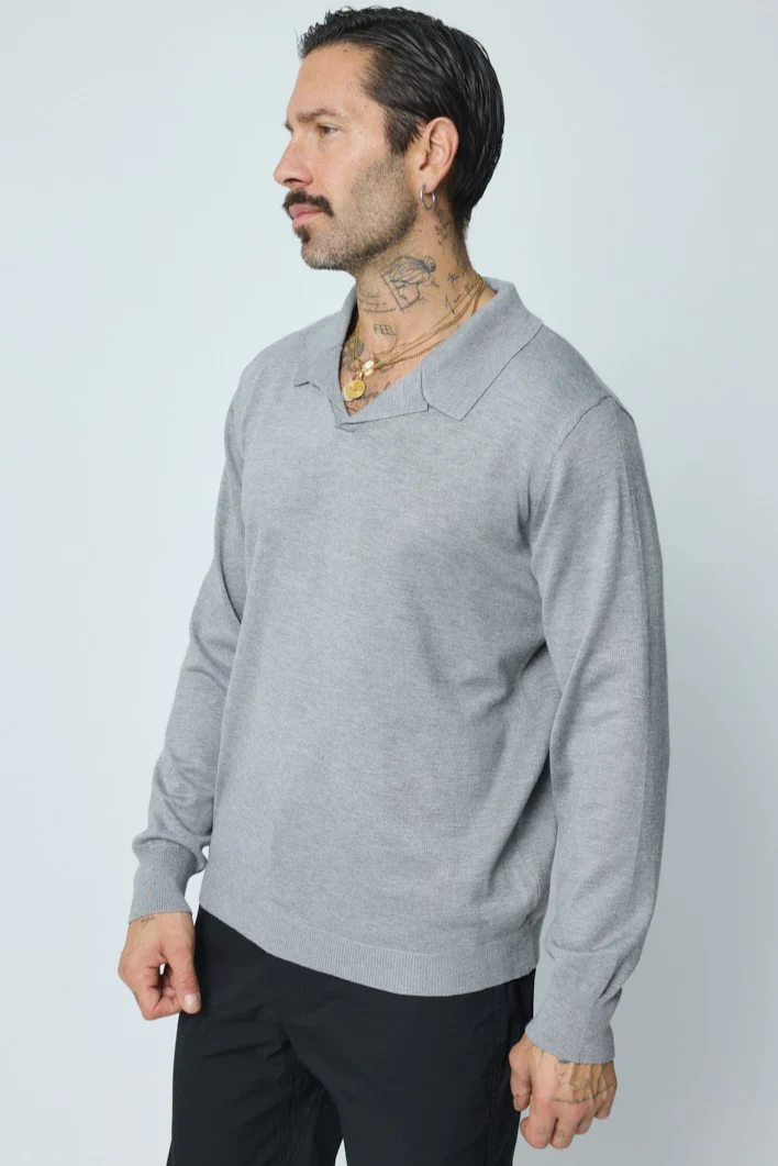 THE AUSTIN V NECK SWEATER - Image 17