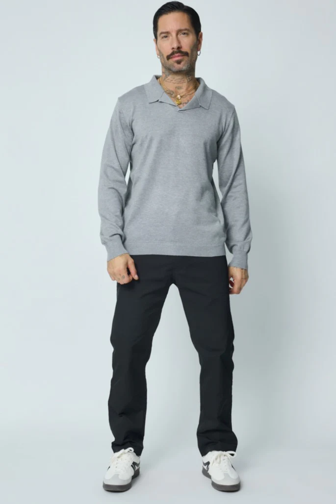 THE AUSTIN V NECK SWEATER - Image 18