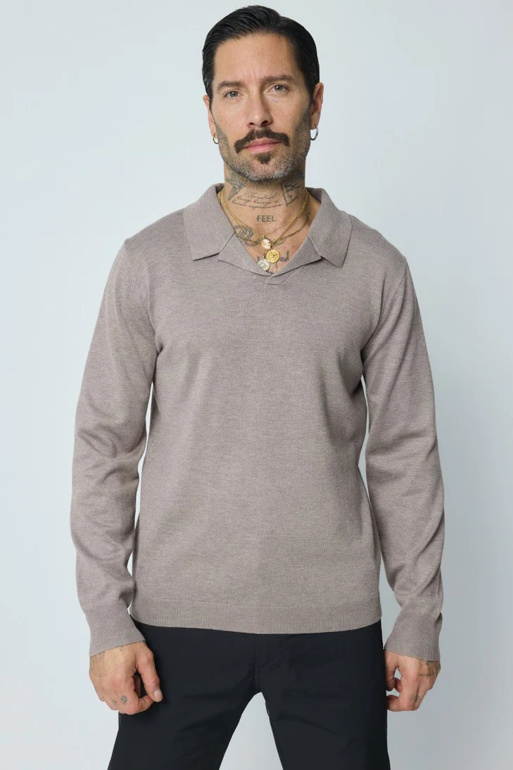 THE AUSTIN V NECK SWEATER - Image 6