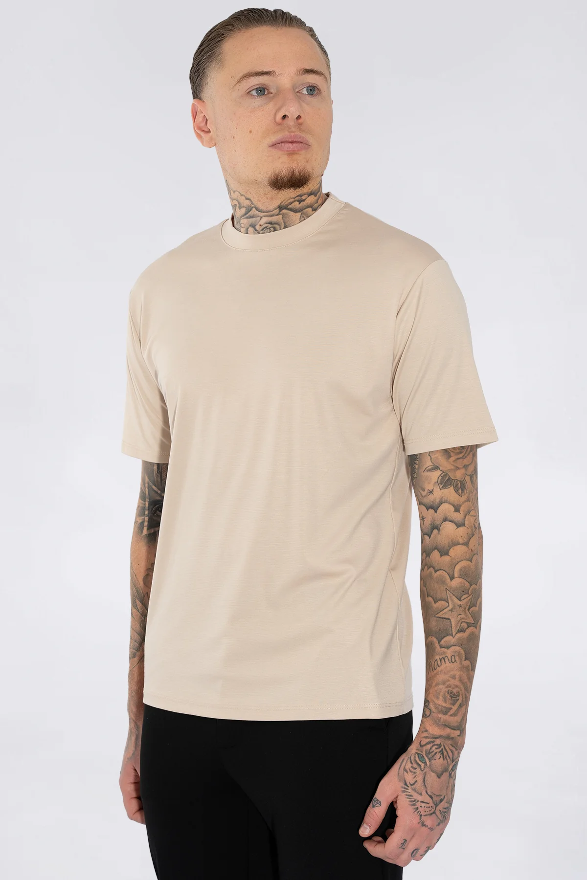 THE MENDOZA GLANS T-SHIRT - Image 18