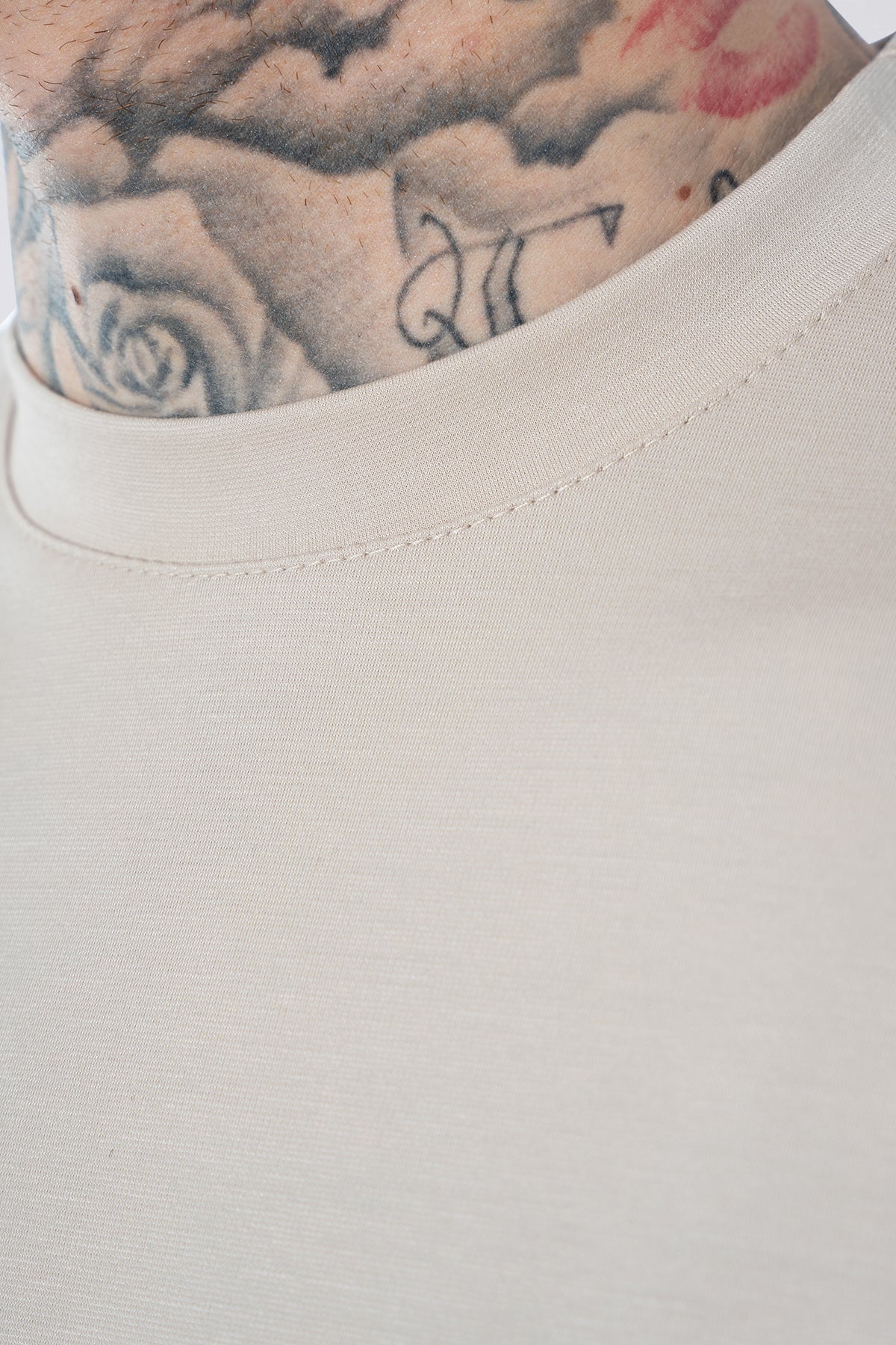 THE MENDOZA GLANS T-SHIRT - Image 20