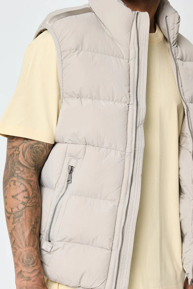 THE FINLAY ZIPPED BODYWARMER - Image 13
