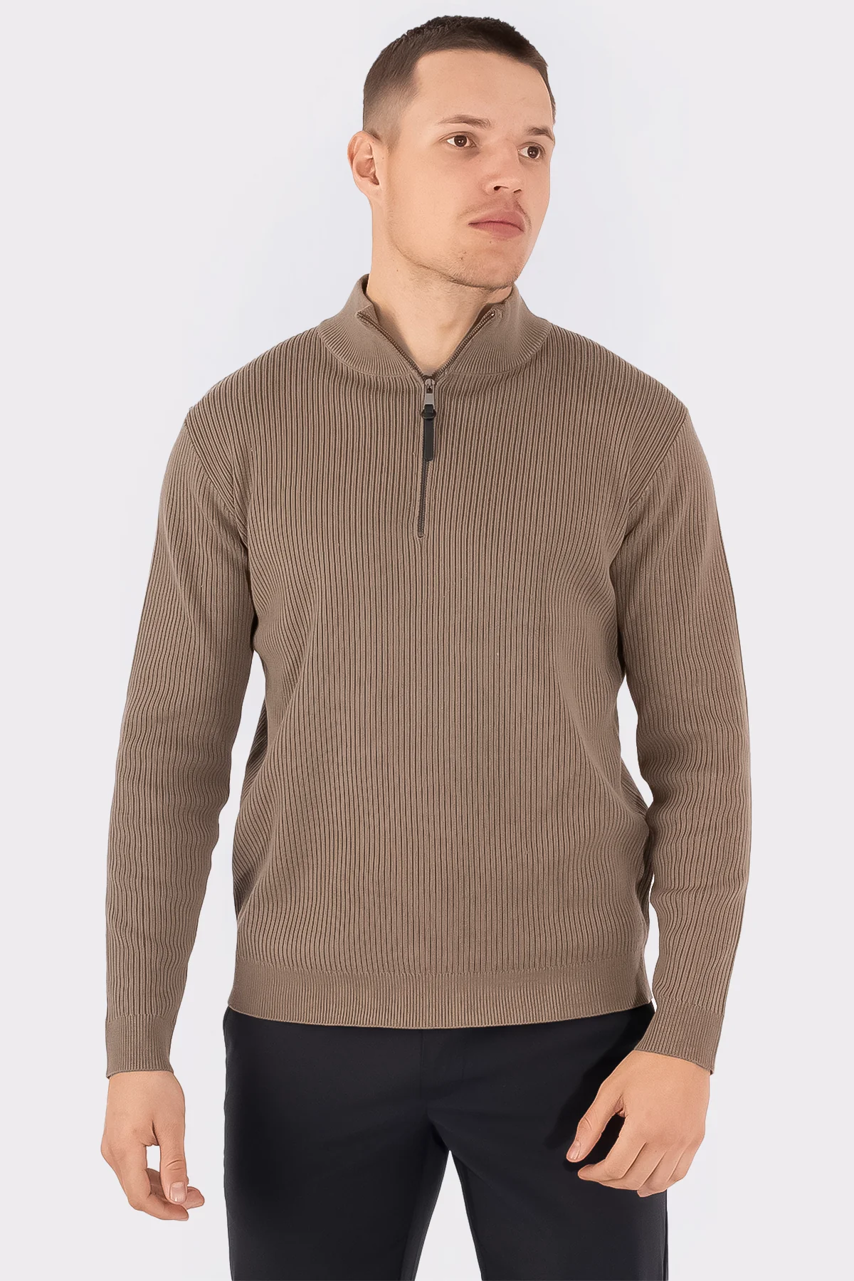 THE HELSINKI HALF-ZIP
