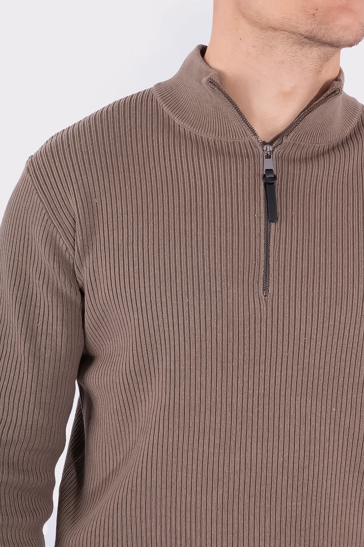 THE HELSINKI HALF-ZIP - Image 4