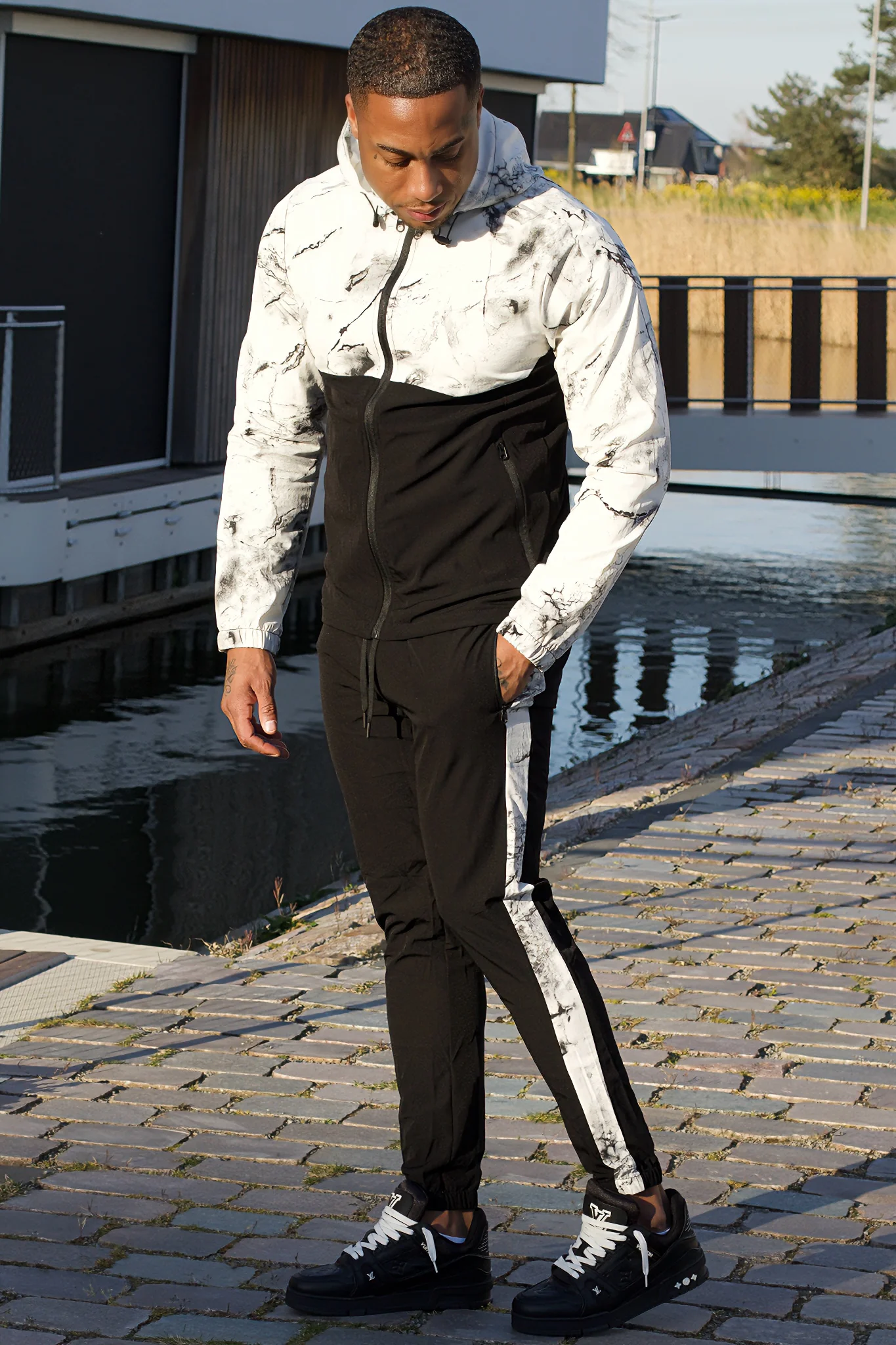 THE HELSINKI COMBISET - Image 6