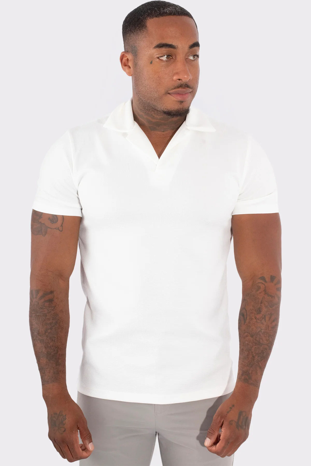 THE HOUSTON V NECK POLO - Image 12