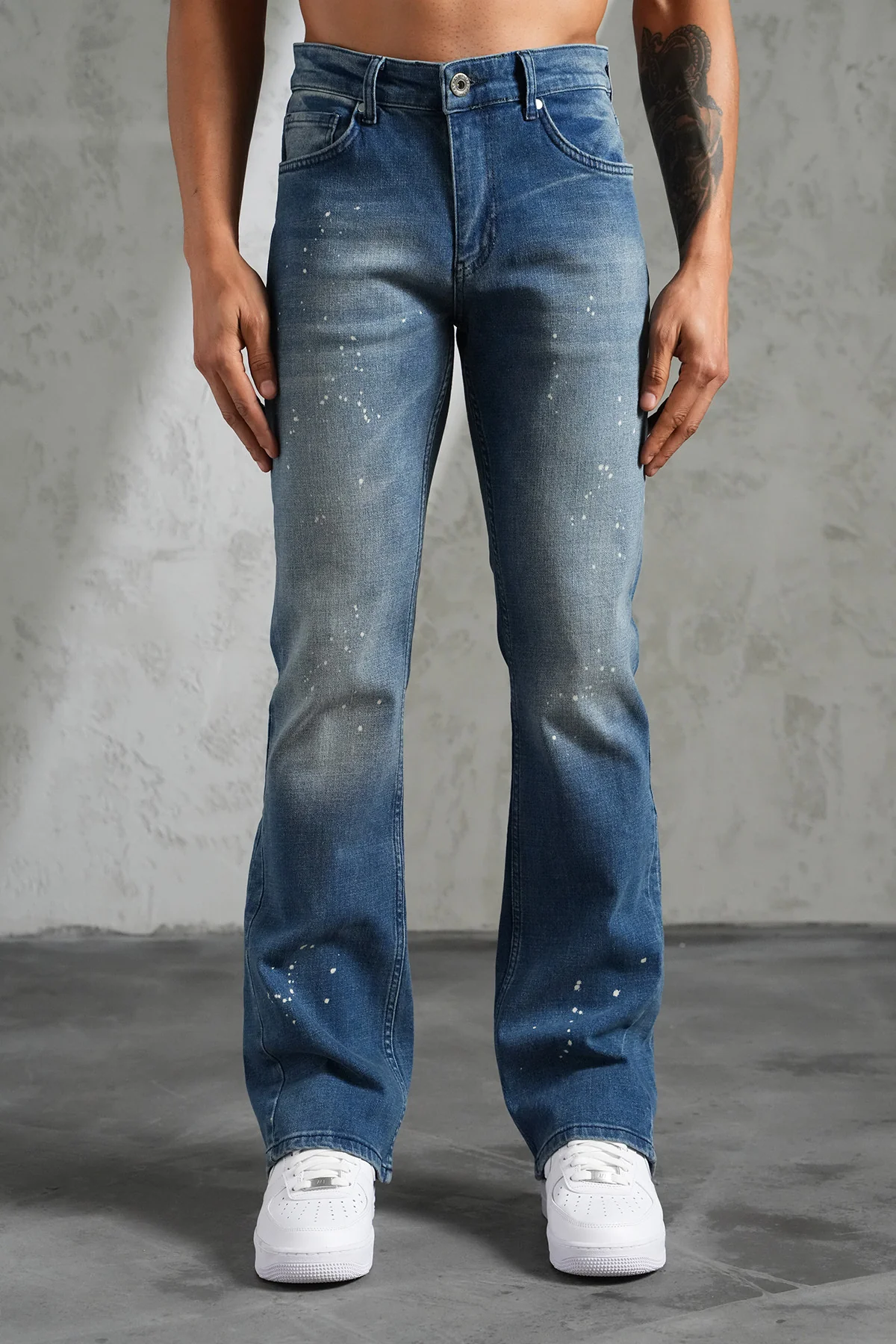THE IKAO FLARED DENIM