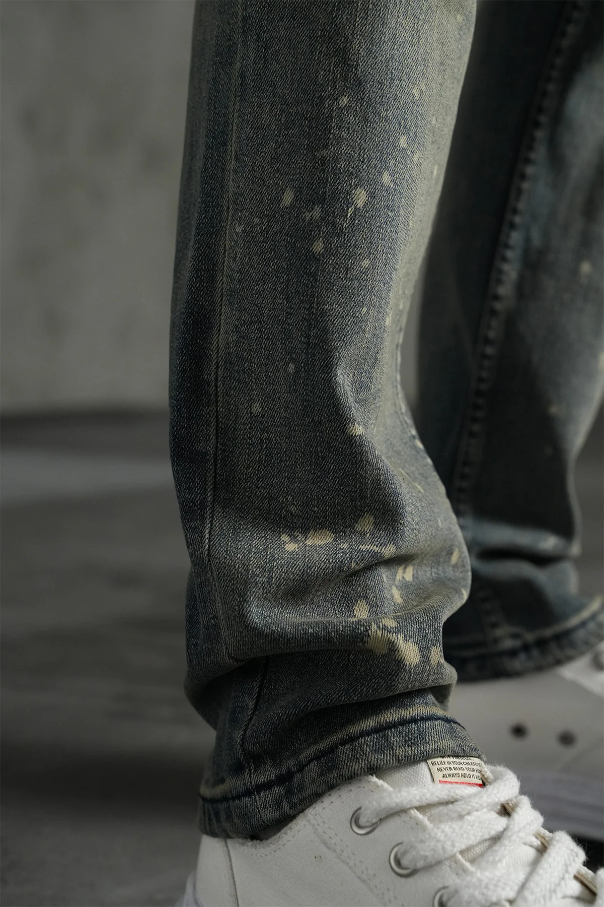 THE IKAO FLARED DENIM - Image 4