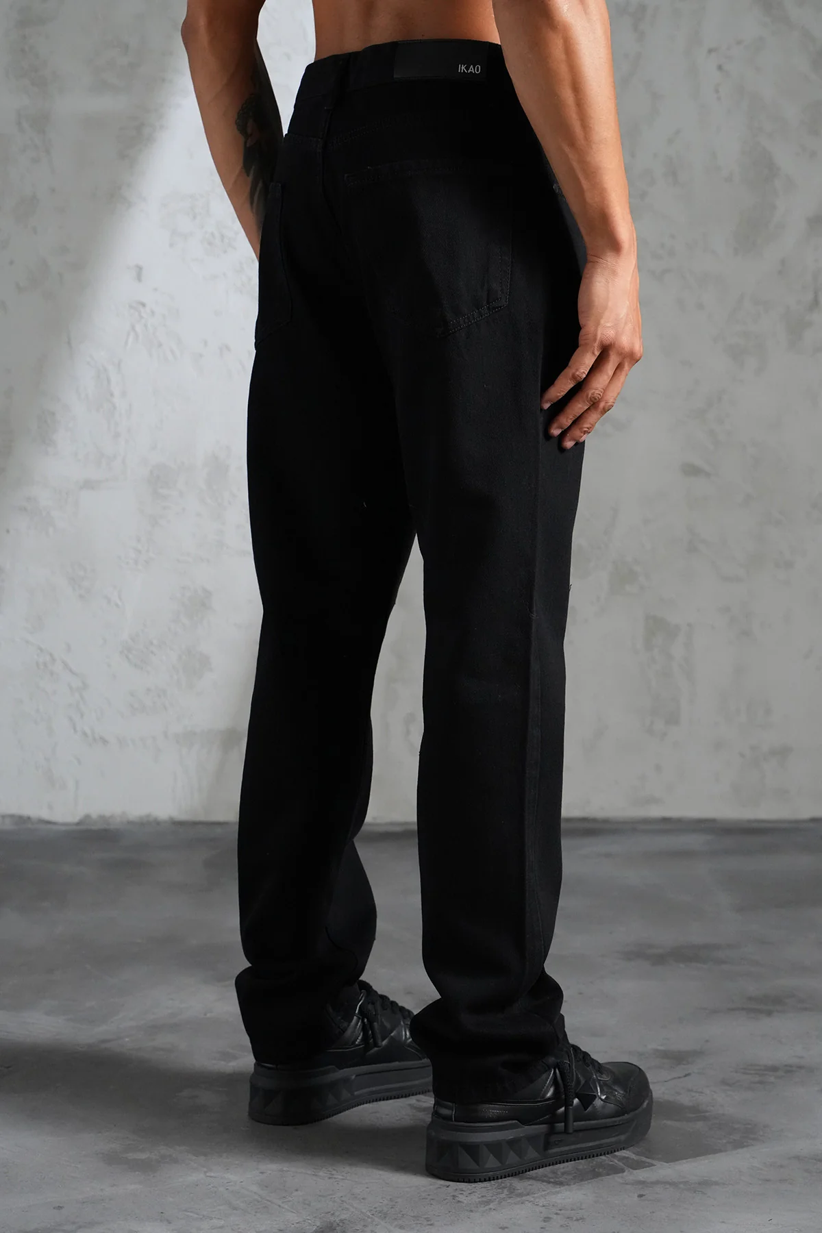 THE IKAO FLARED DENIM - Image 3