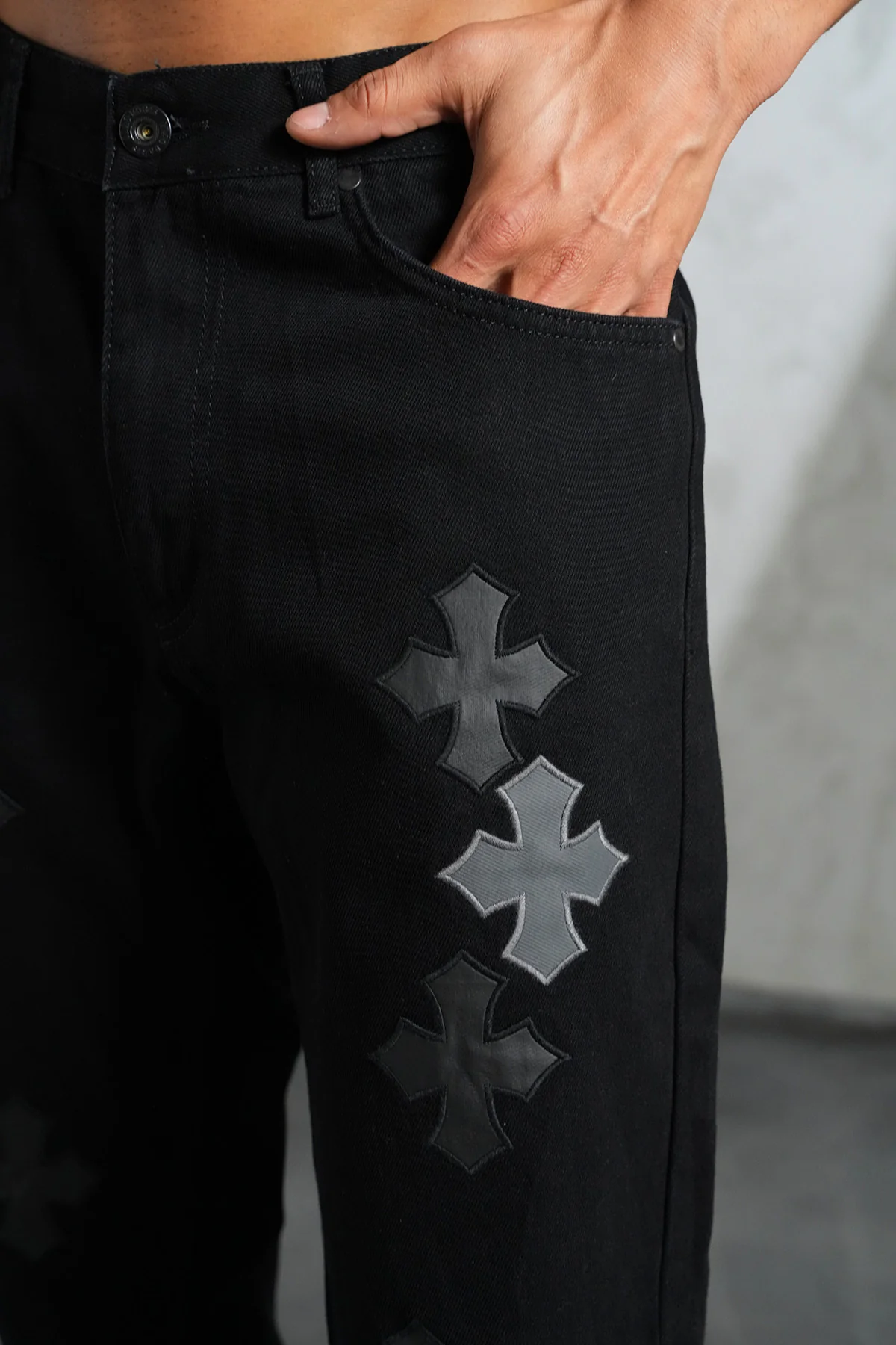 THE IKAO FLARED DENIM - Image 4