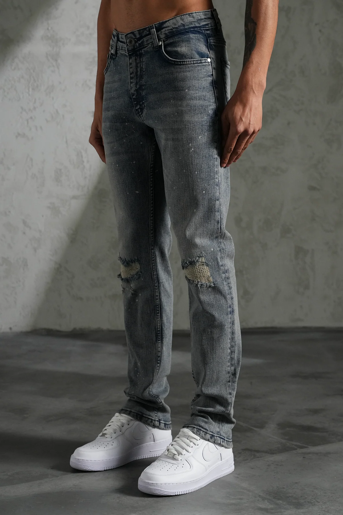 THE IKAO FLARED DENIM - Image 3