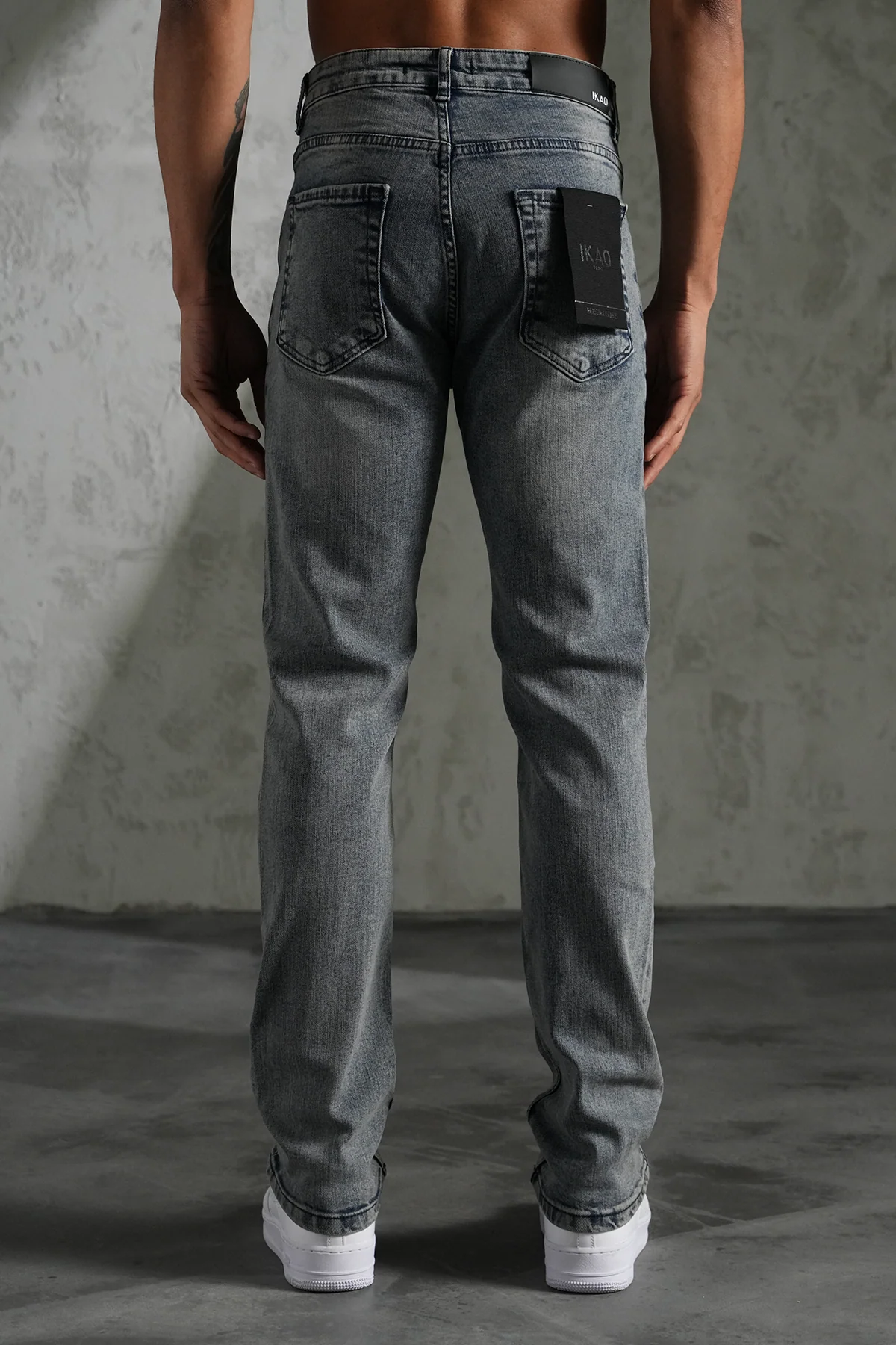 THE IKAO FLARED DENIM - Image 4