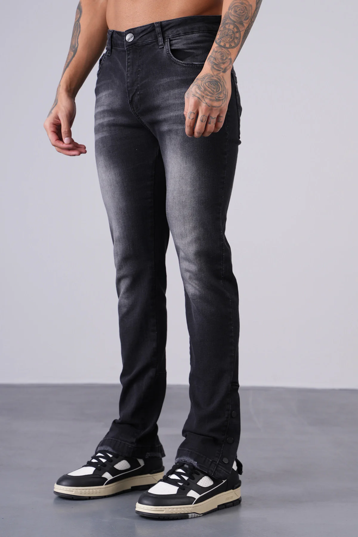 THE IKAO REGULAR DENIM - Image 2