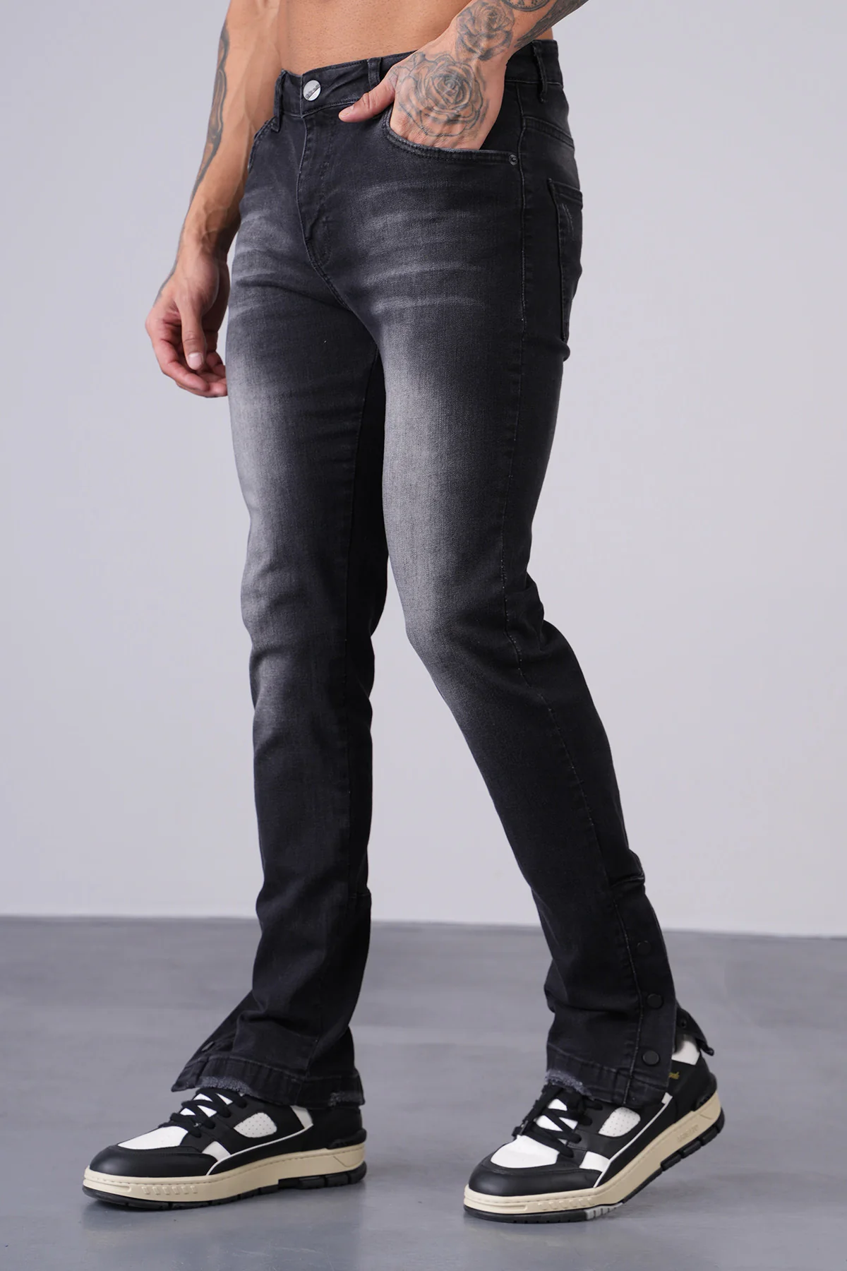 THE IKAO REGULAR DENIM - Image 3