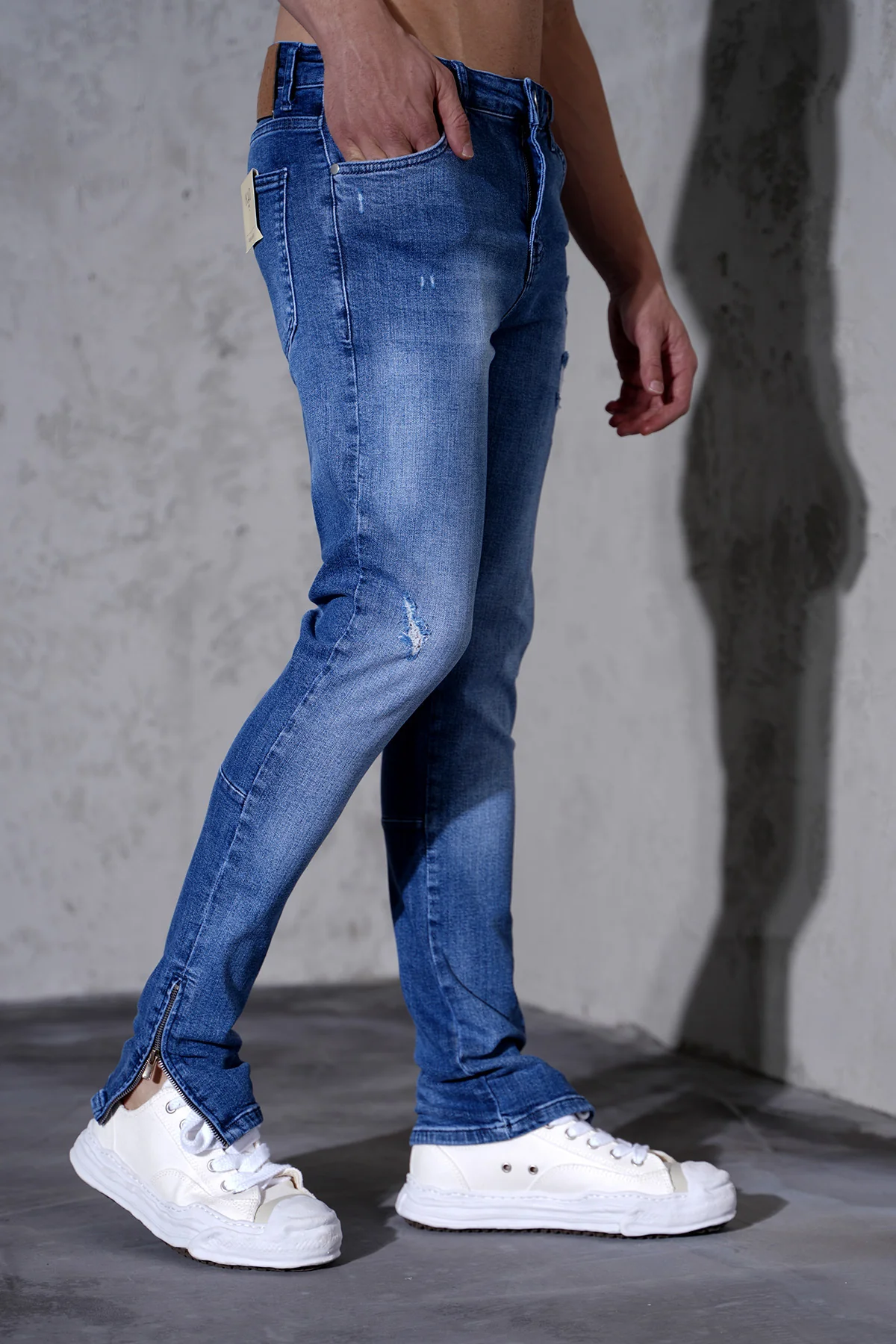 THE IKAO ZIPPED DENIM - Image 3