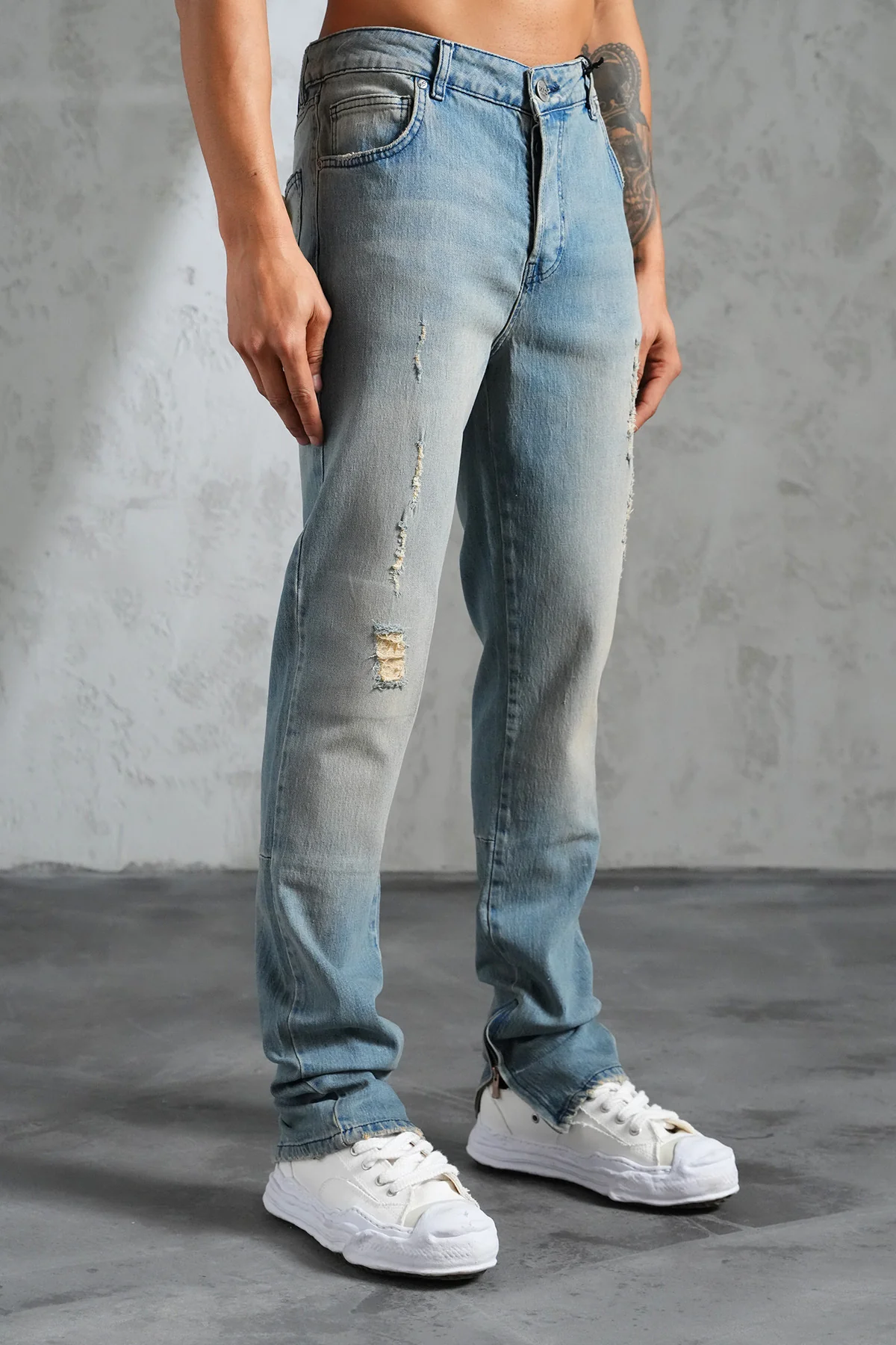 THE IKAO ZIPPED DENIM - Image 2