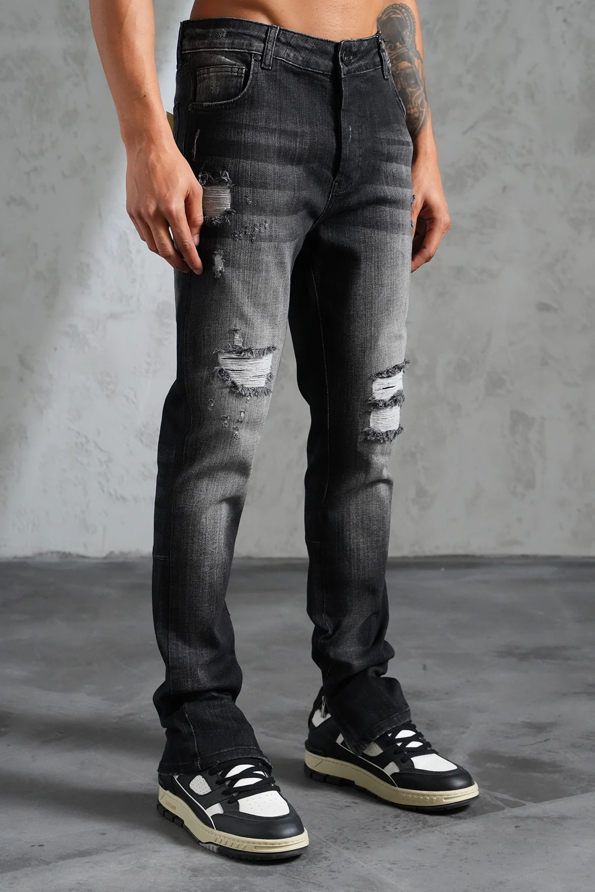 THE IKAO ZIPPED DENIM - Image 3