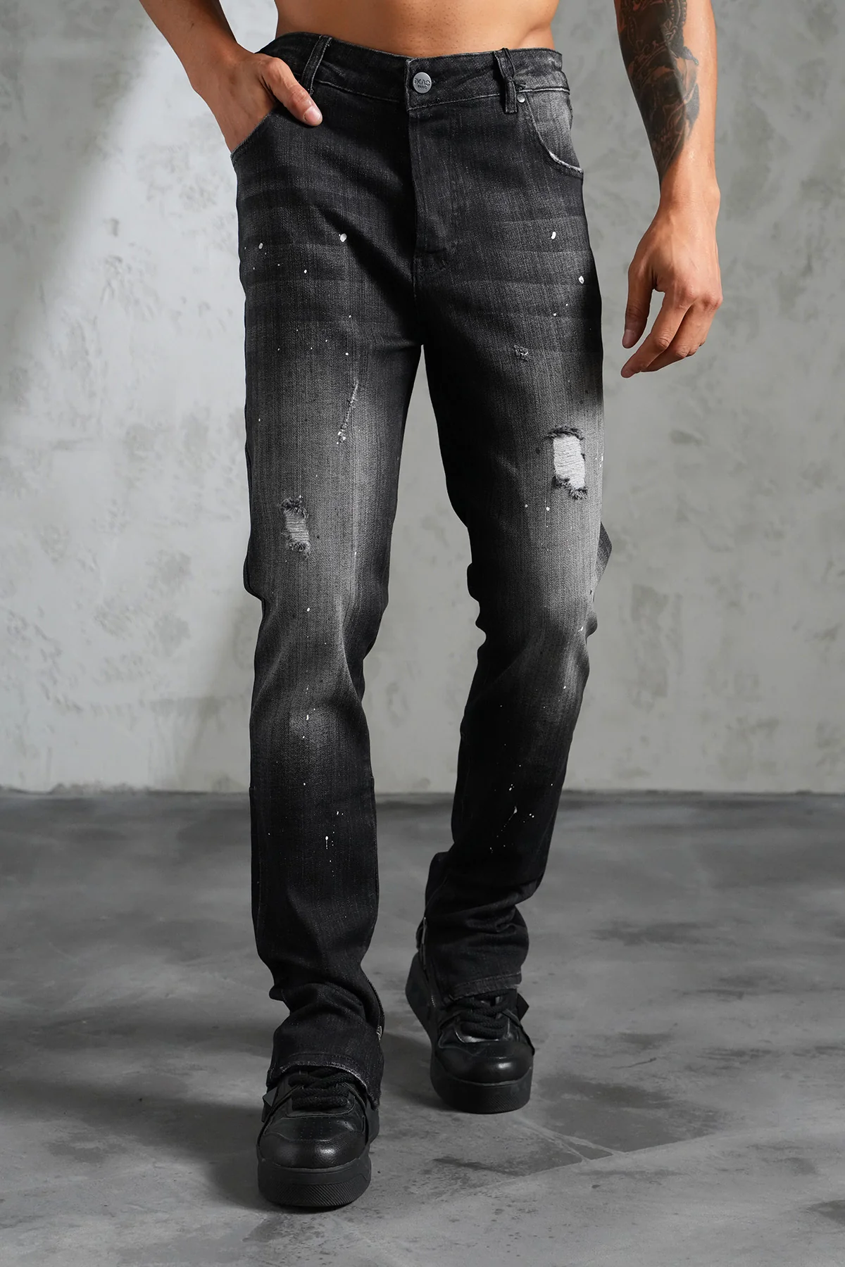 THE IKAO ZIPPED DENIM - Image 2