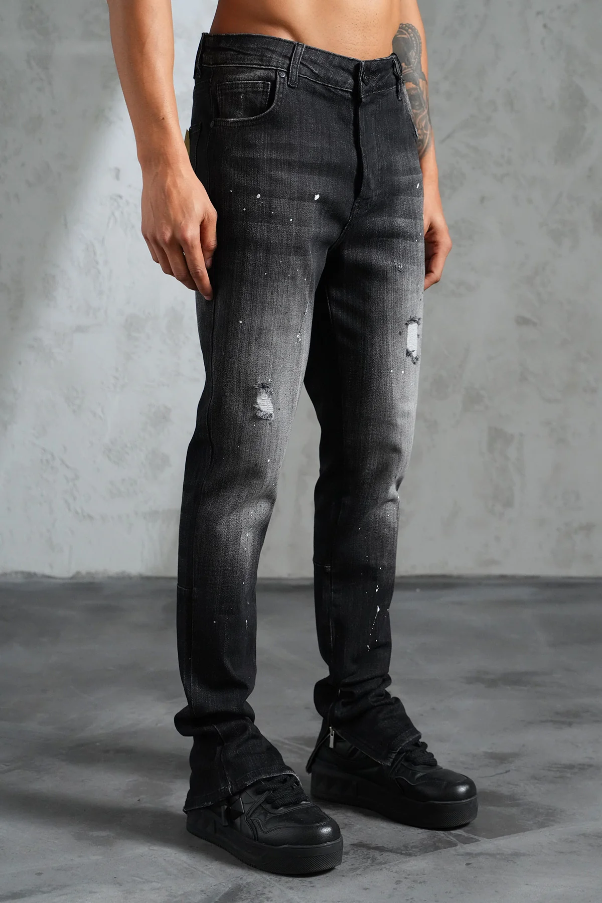 THE IKAO ZIPPED DENIM - Image 3