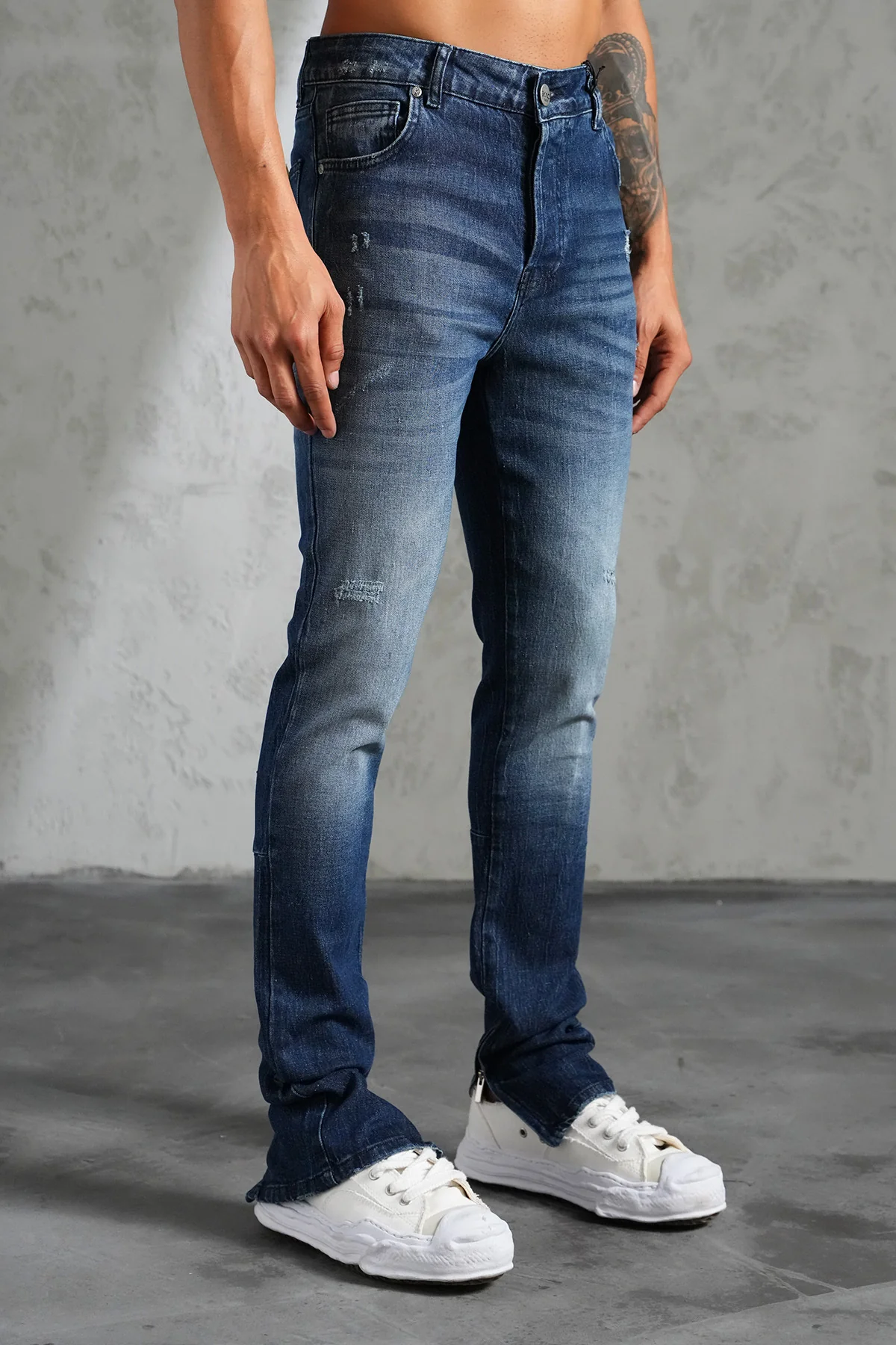 THE IKAO ZIPPED DENIM - Image 3