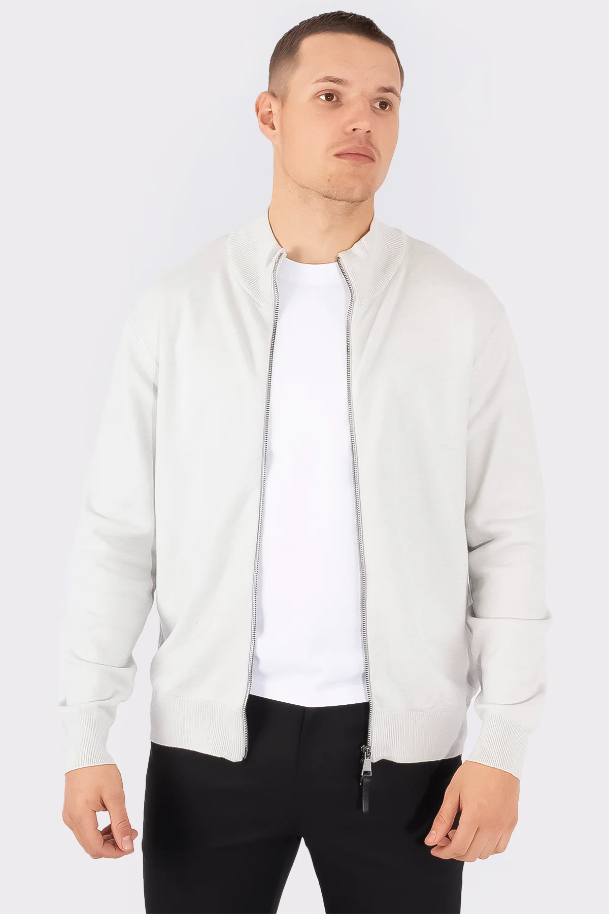 THE LEAON FULL ZIP SWEATER - Image 6