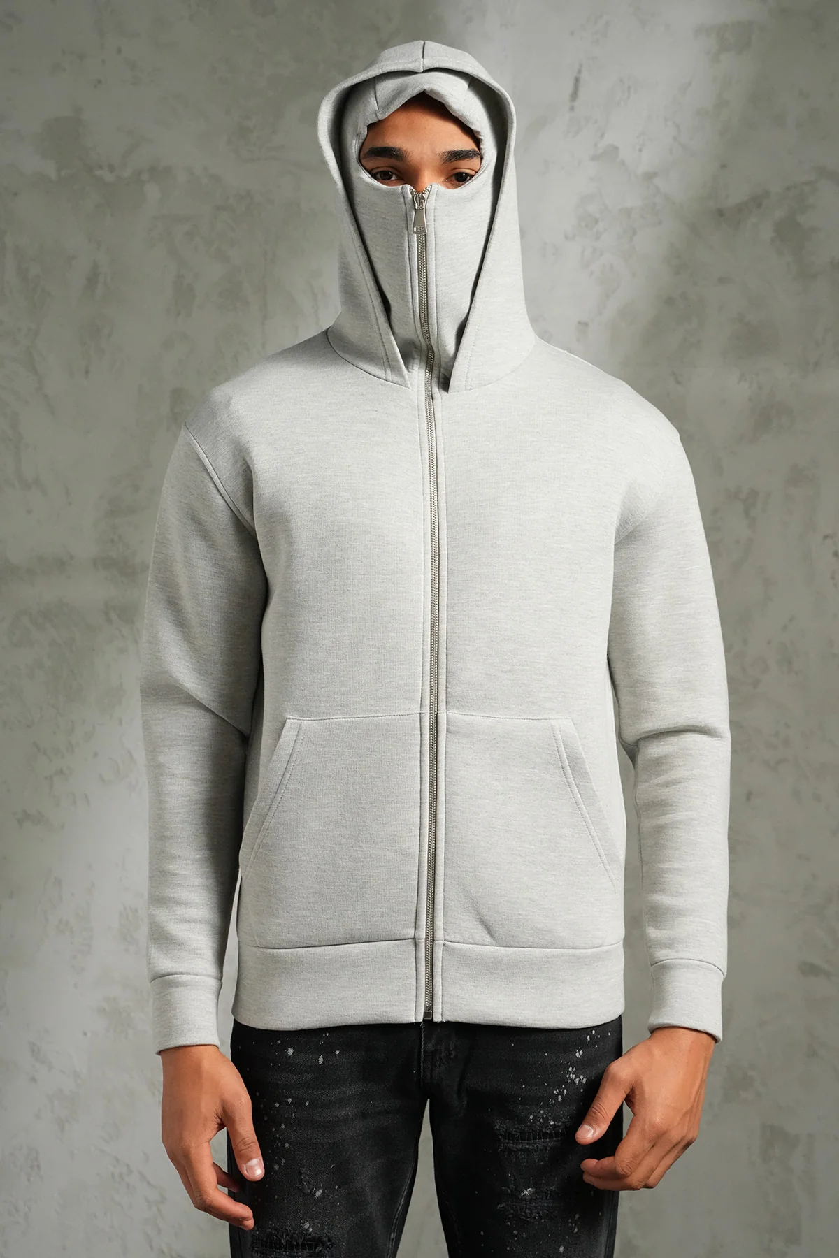 THE LEO ZIPPED SWEATER - Image 2