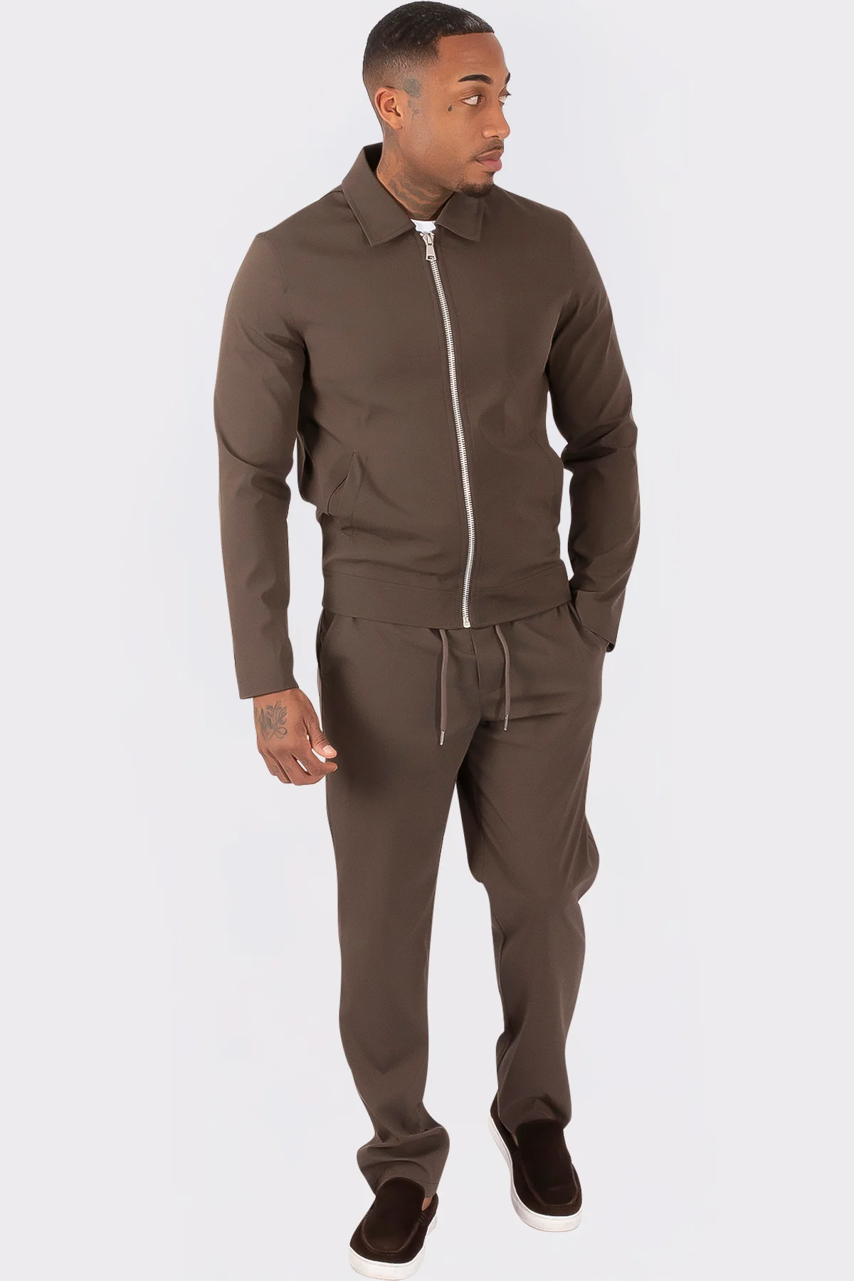 THE ZURICH TECH SUIT - Image 2