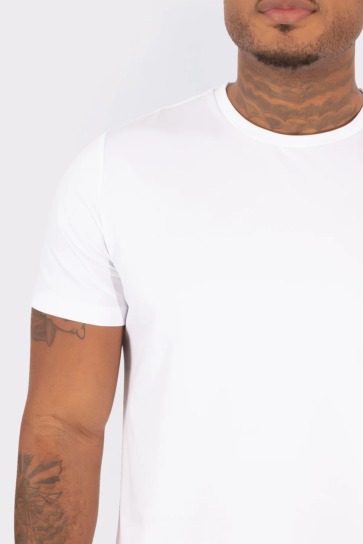 THE LUCIO T-SHIRT - Image 12
