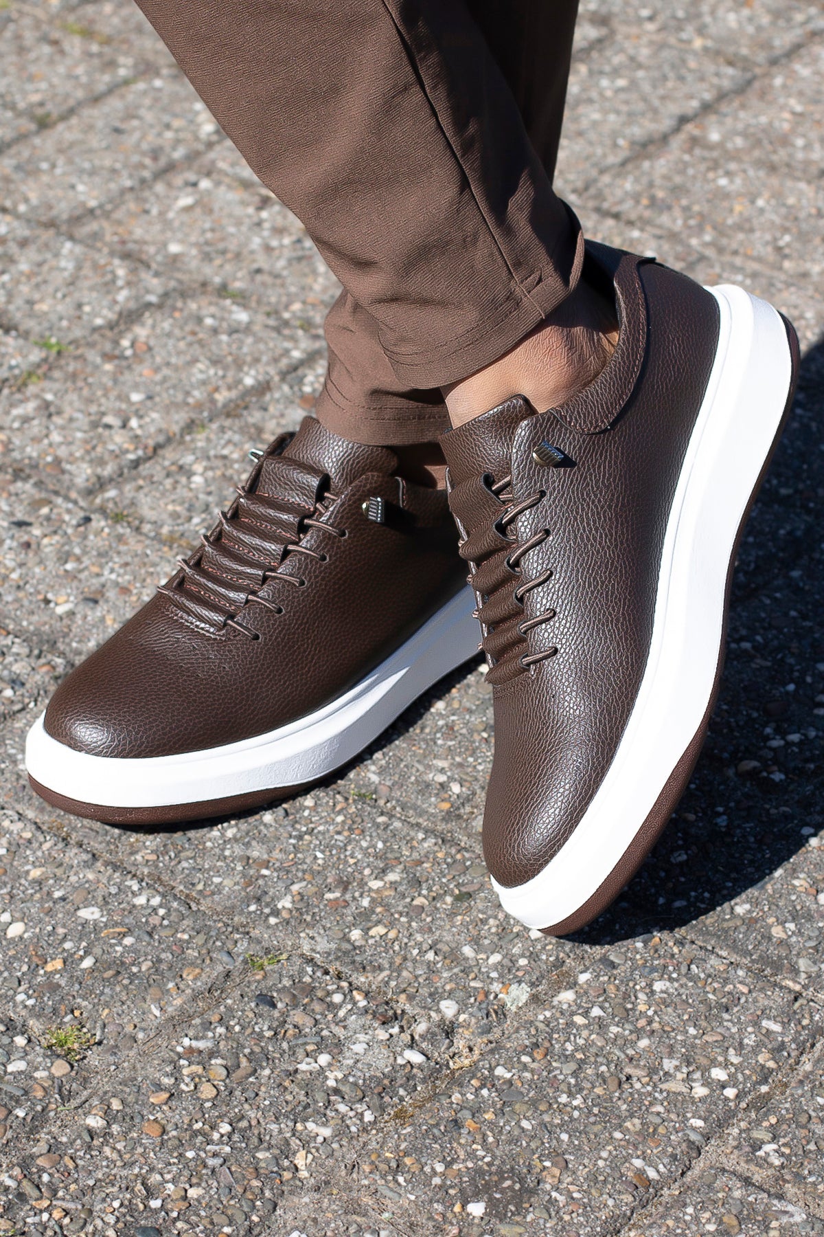 THE LYON SNEAKERS - Image 6